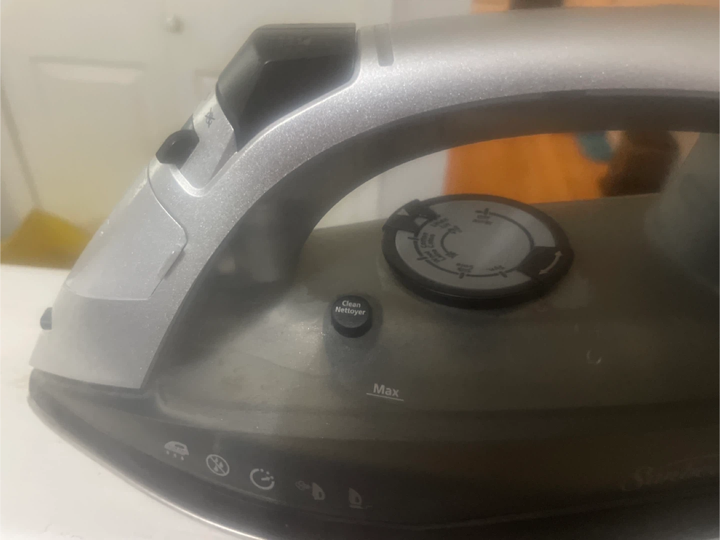 Sunbeam Steam Iron - photo 3