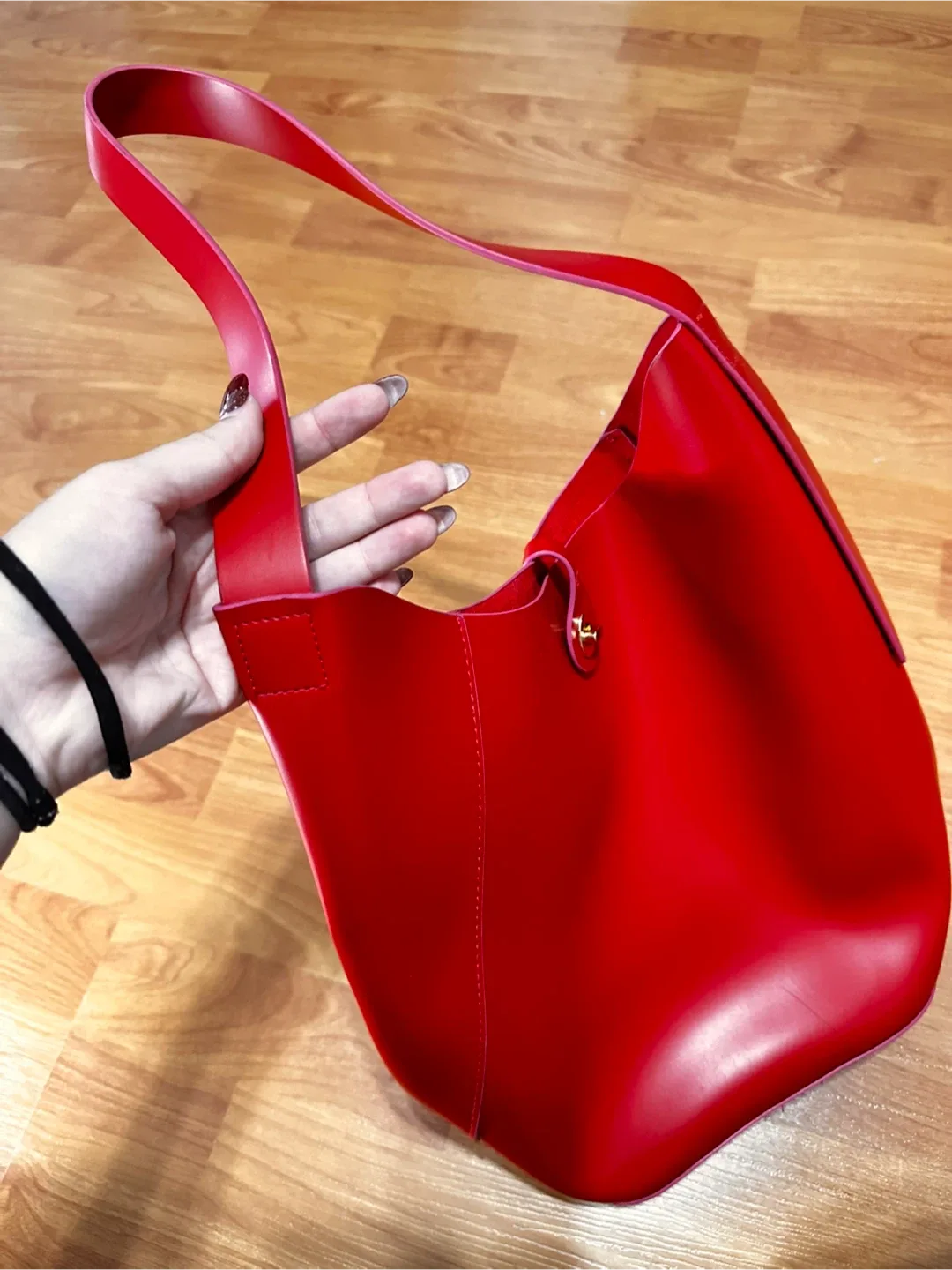 Red Shoulder Bag image indicator(3)