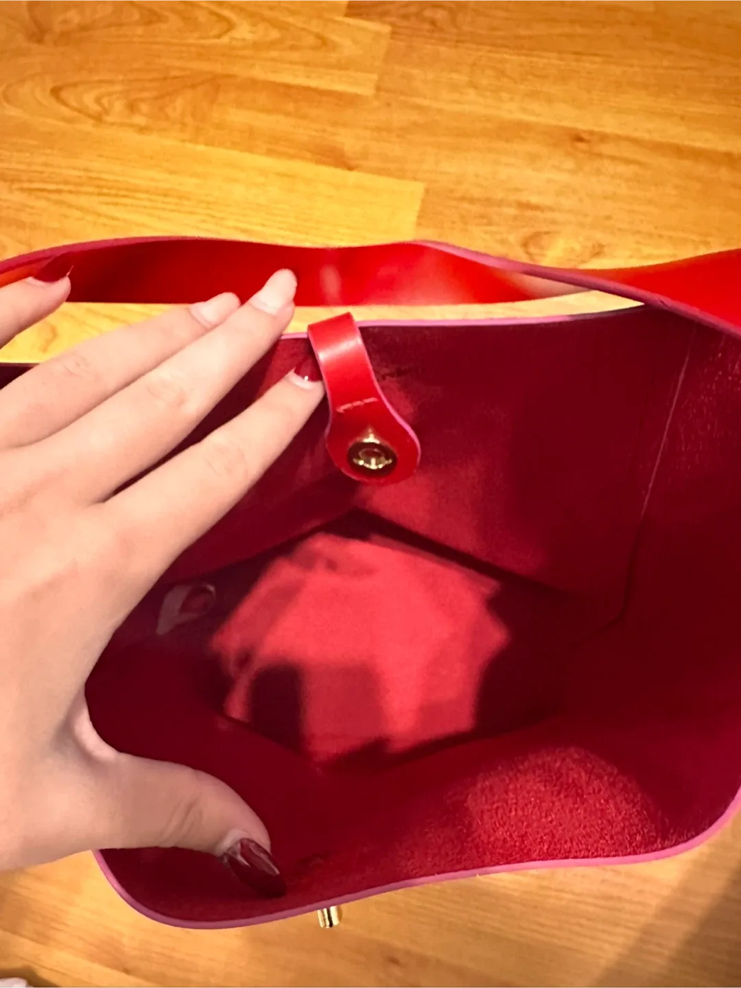 Red Shoulder Bag image indicator(5)