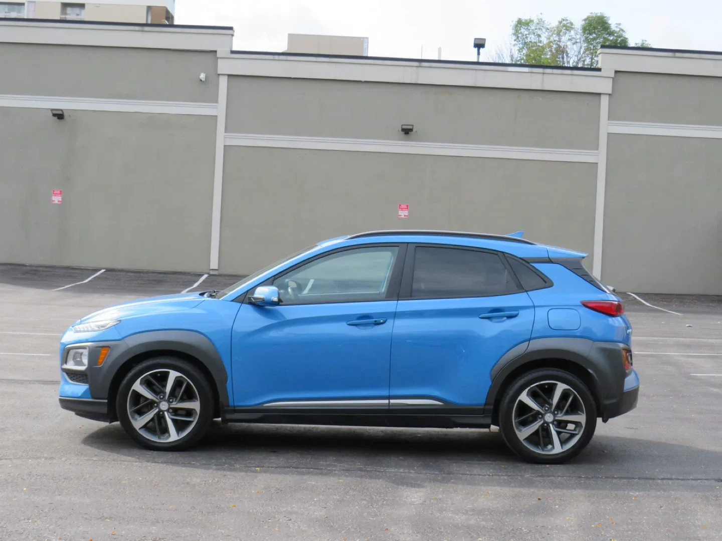 2020 Blue Hyundai Kona image indicator(5)