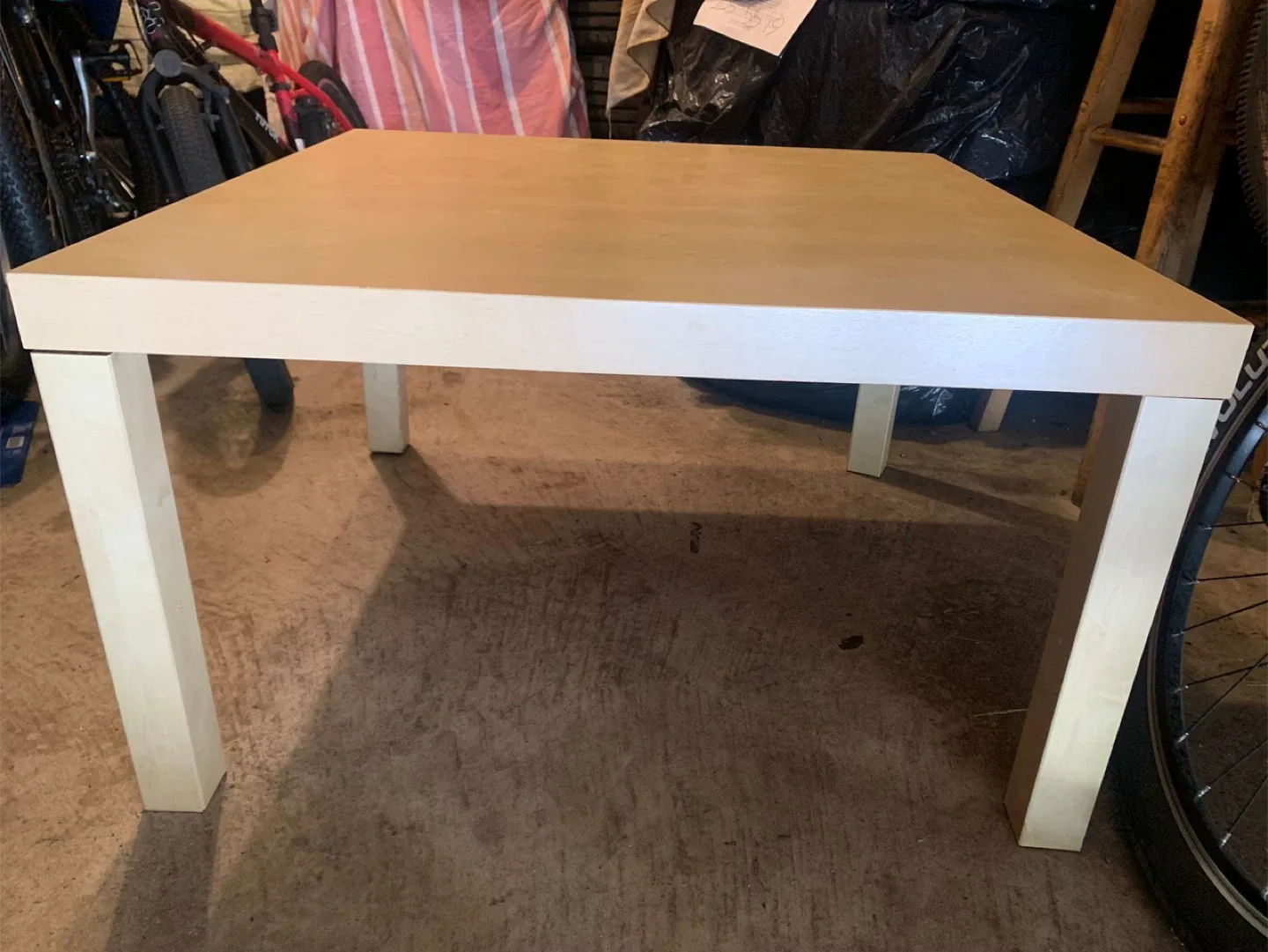 Square Coffee Table - 31.5" x 31.5" …can deliver image indicator(3)