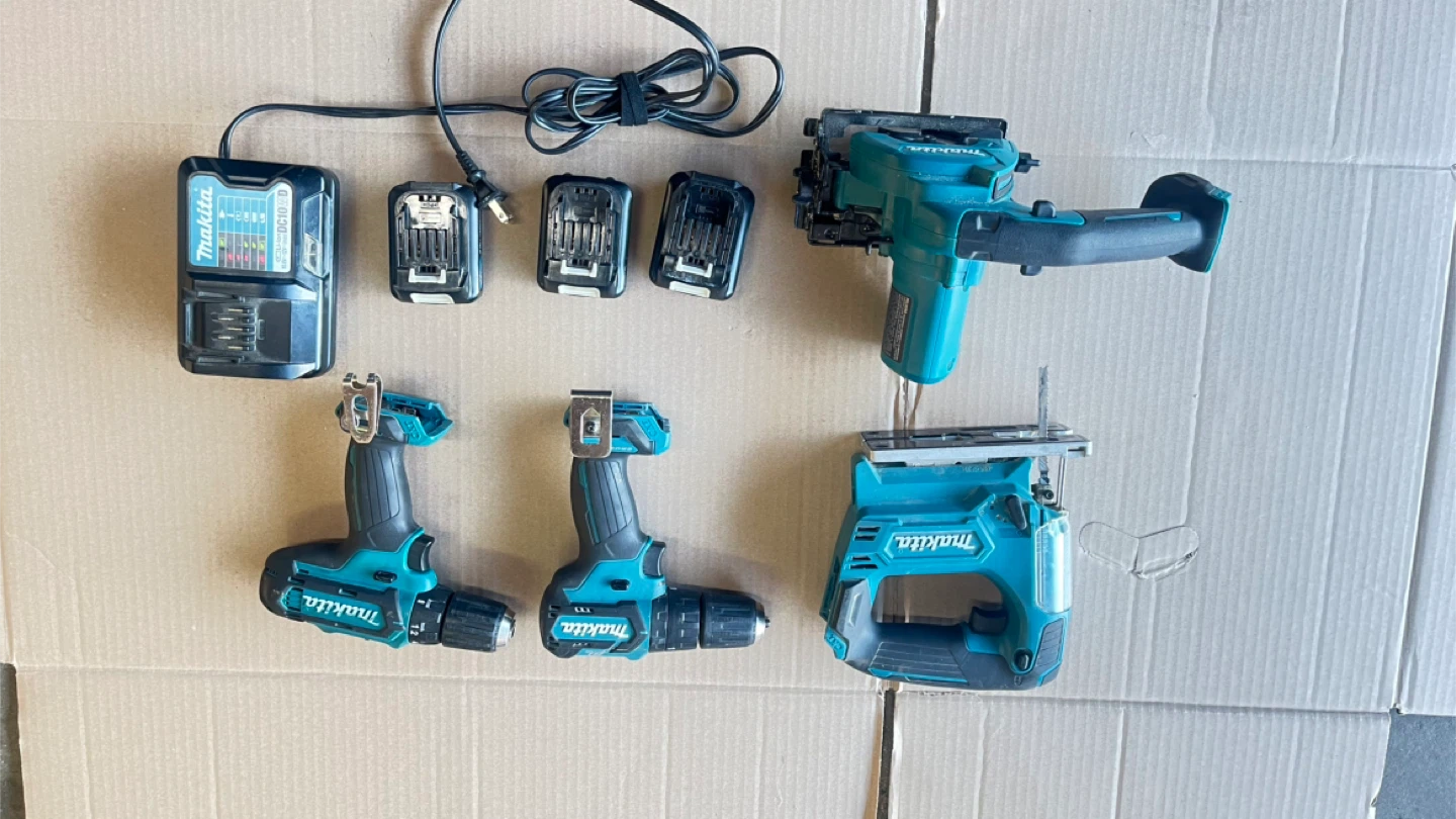 Makita Cordless Power Tool Set