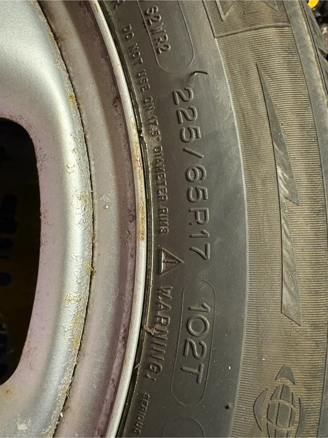 Acura Rims Michelin Tires size 225/65R17 image indicator(2)