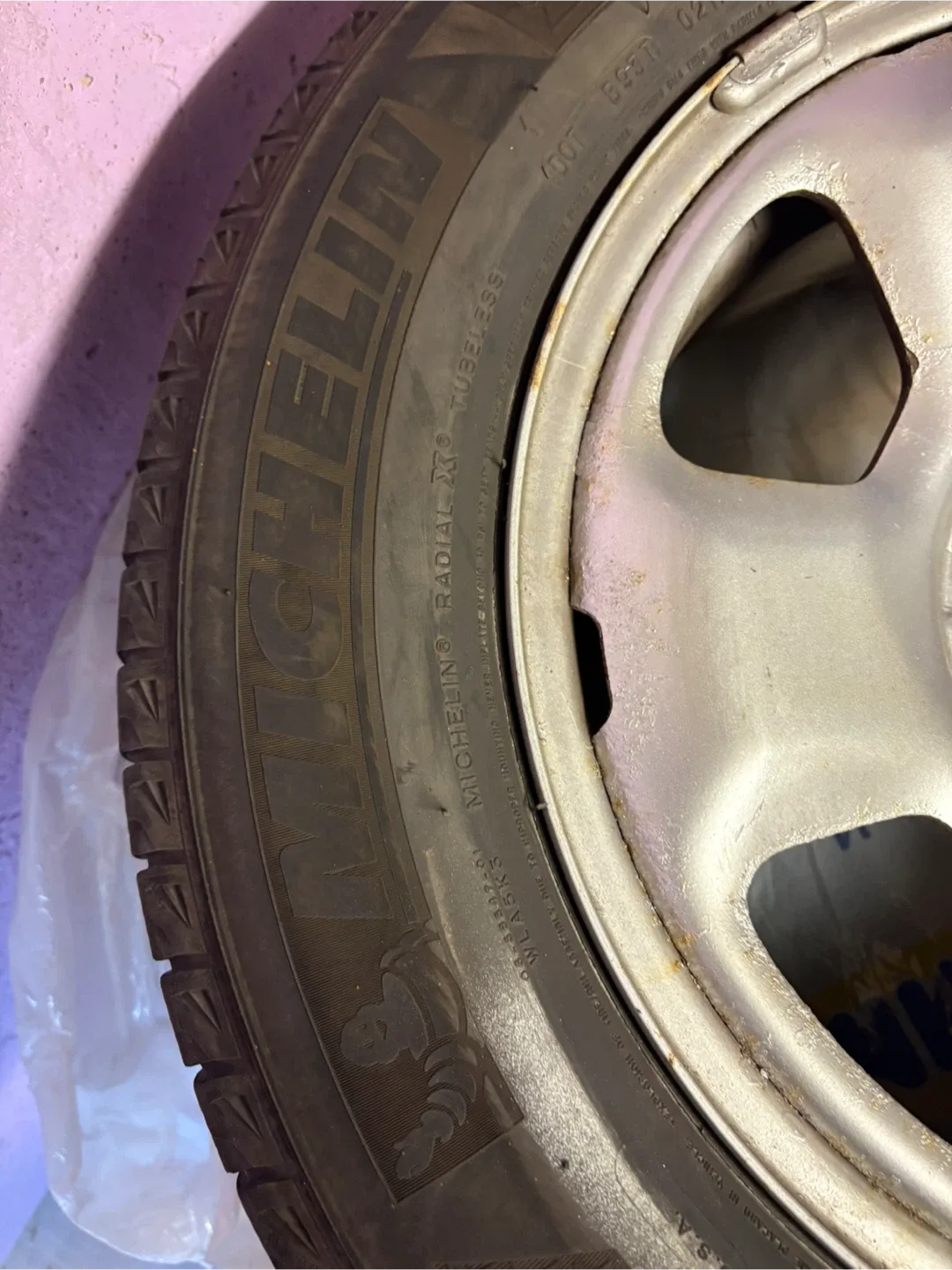 Acura Rims Michelin Tires size 225/65R17 image indicator(4)