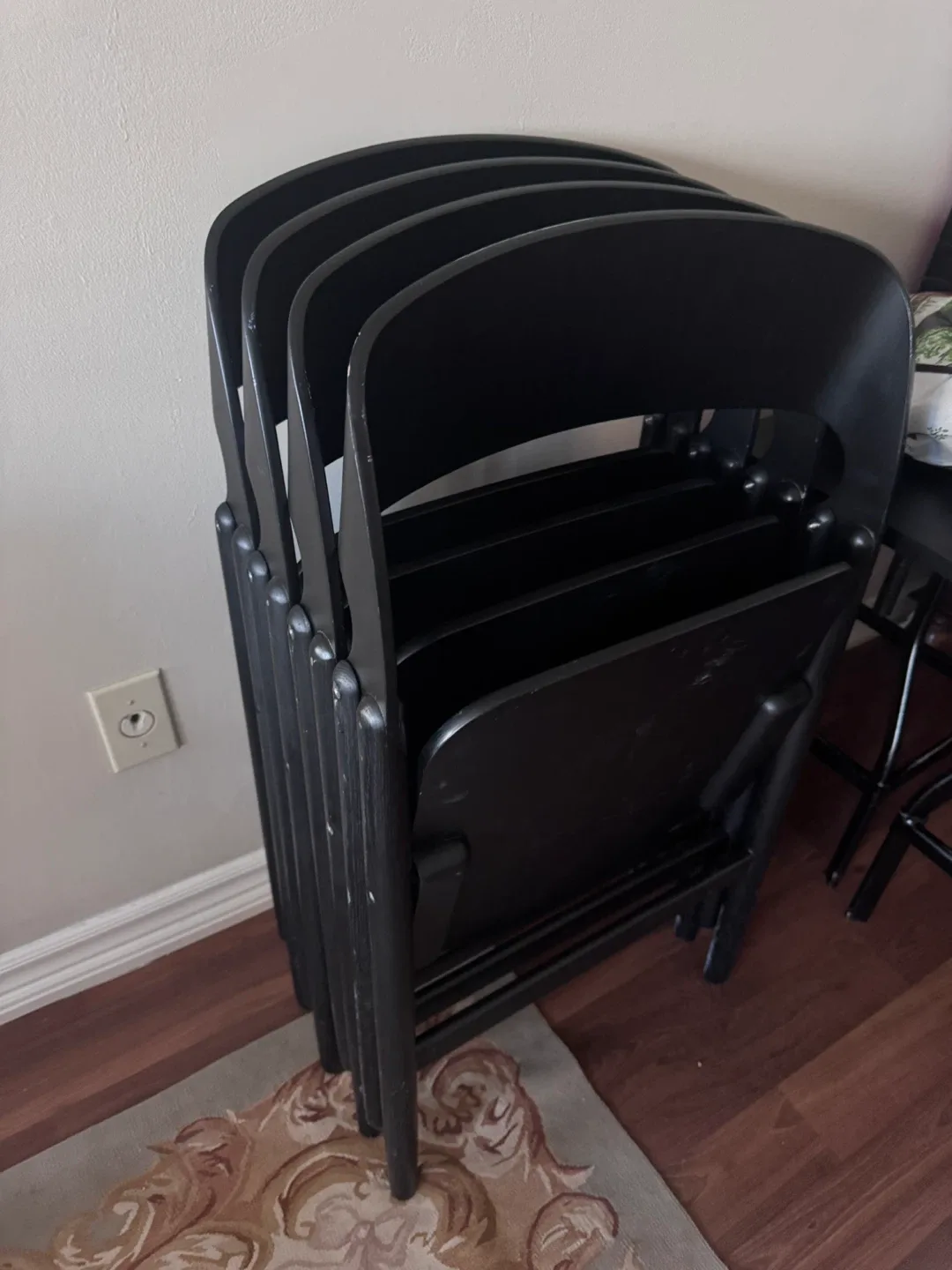 Narin Folding Chairs x4 image indicator(2)