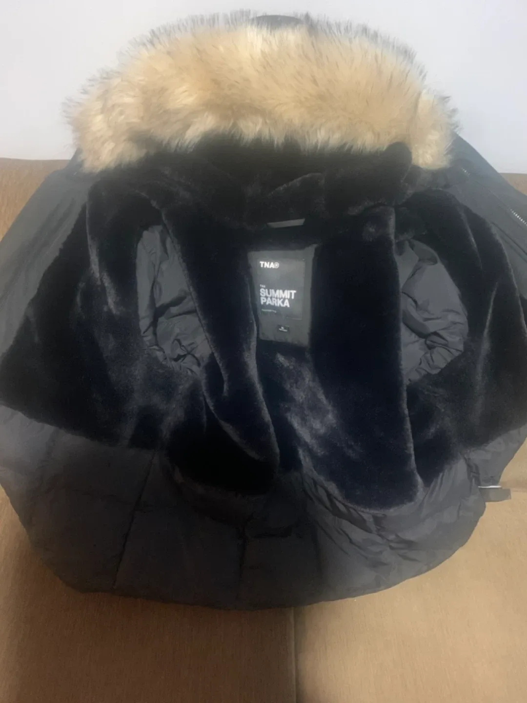 TNA The Summit Parka - Size XL image indicator(2)