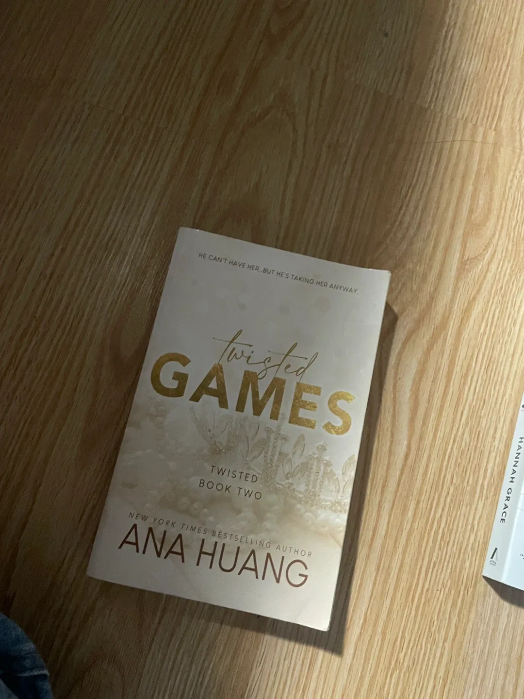 Hannah Grace & Ana Huang Book Bundle image indicator(5)