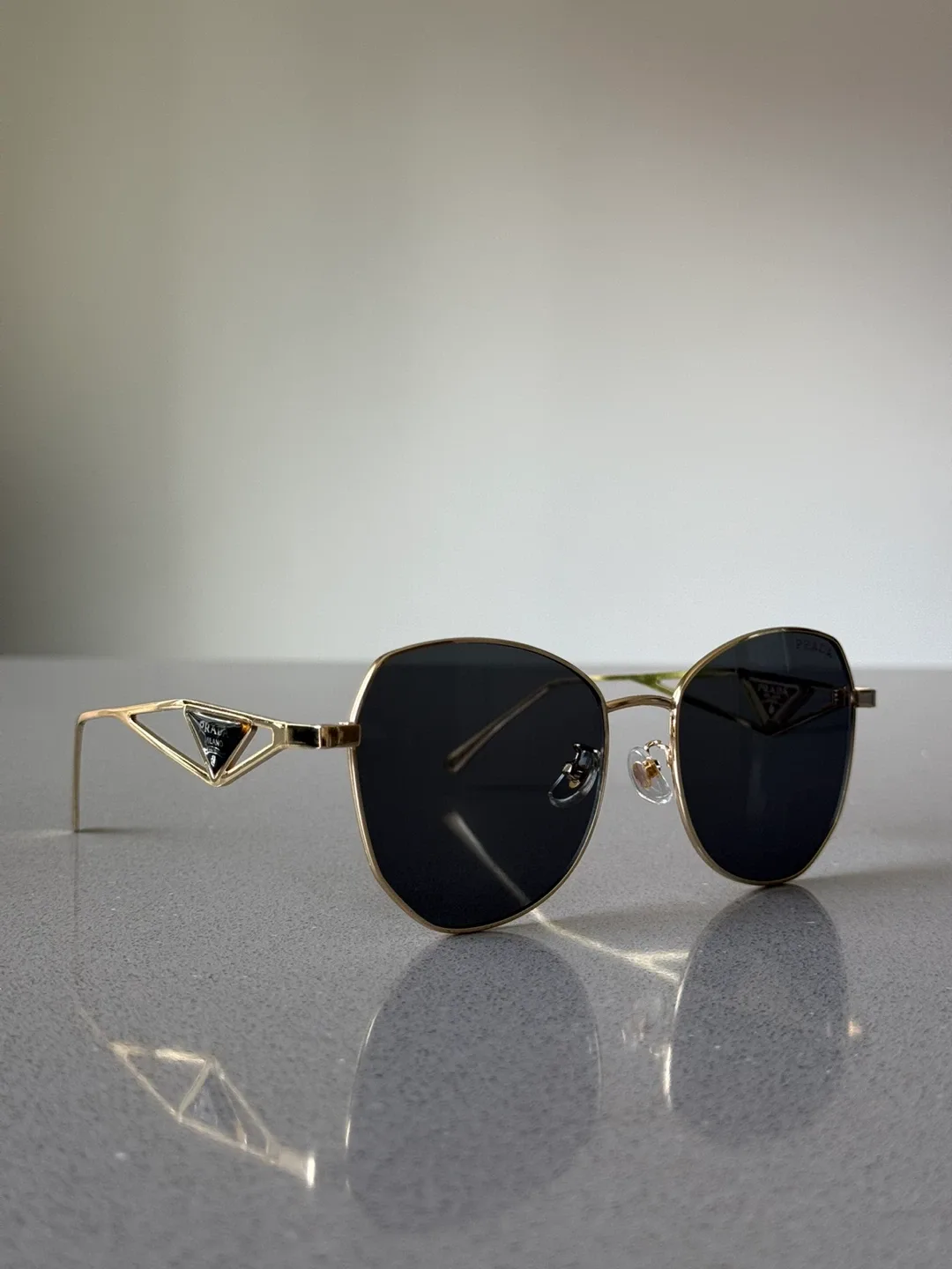 Prada Sunglasses Gold Frame Authentic image indicator(2)