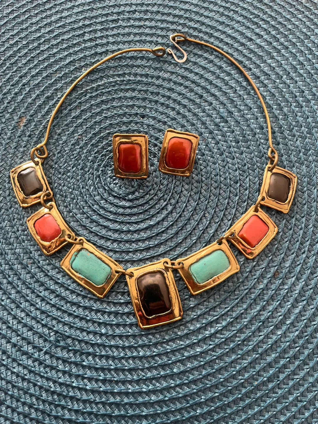 Unique Metal Necklace & Earrings Set