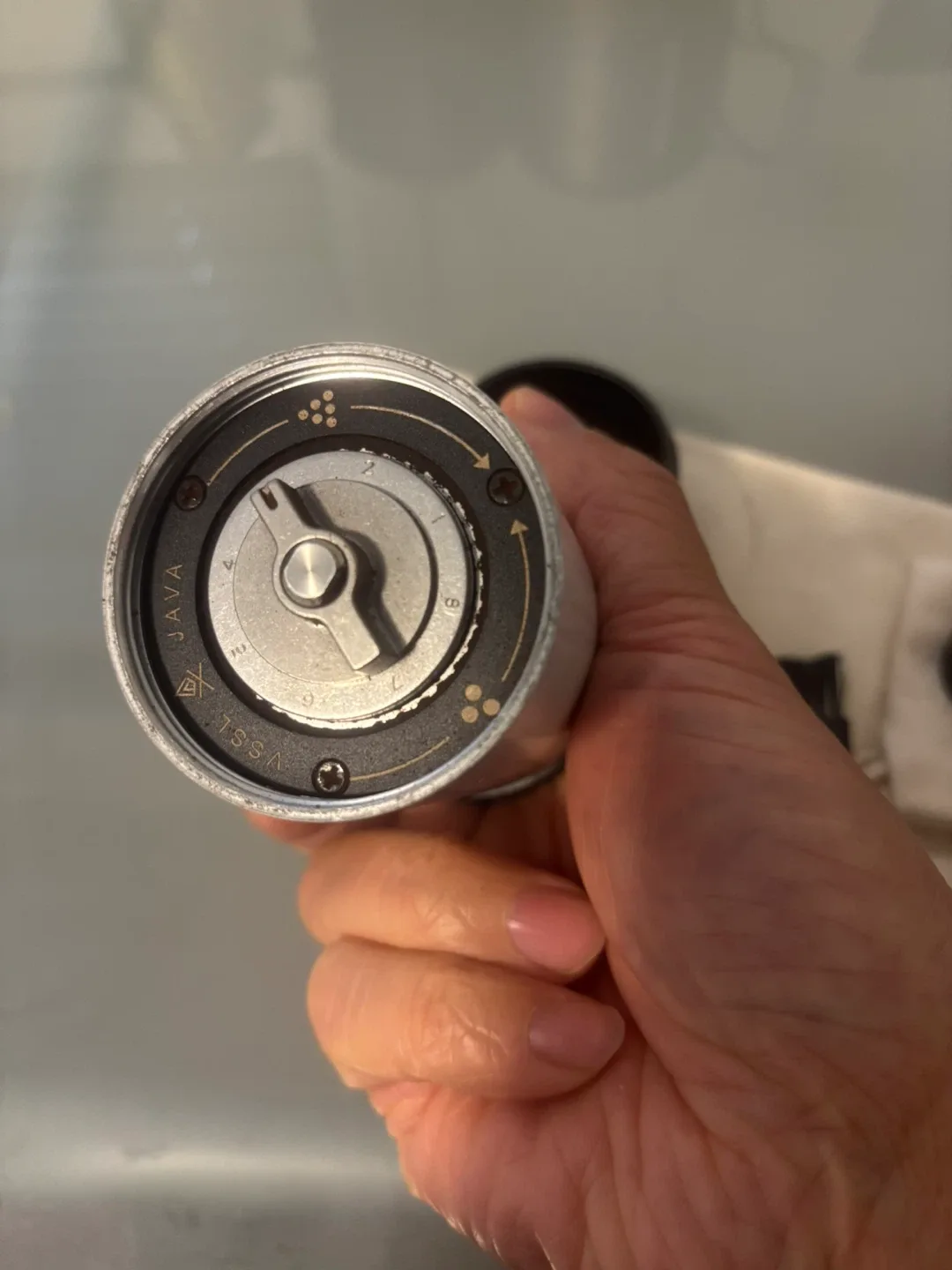 VSSL Java Hand Coffee Grinder - White image indicator(3)