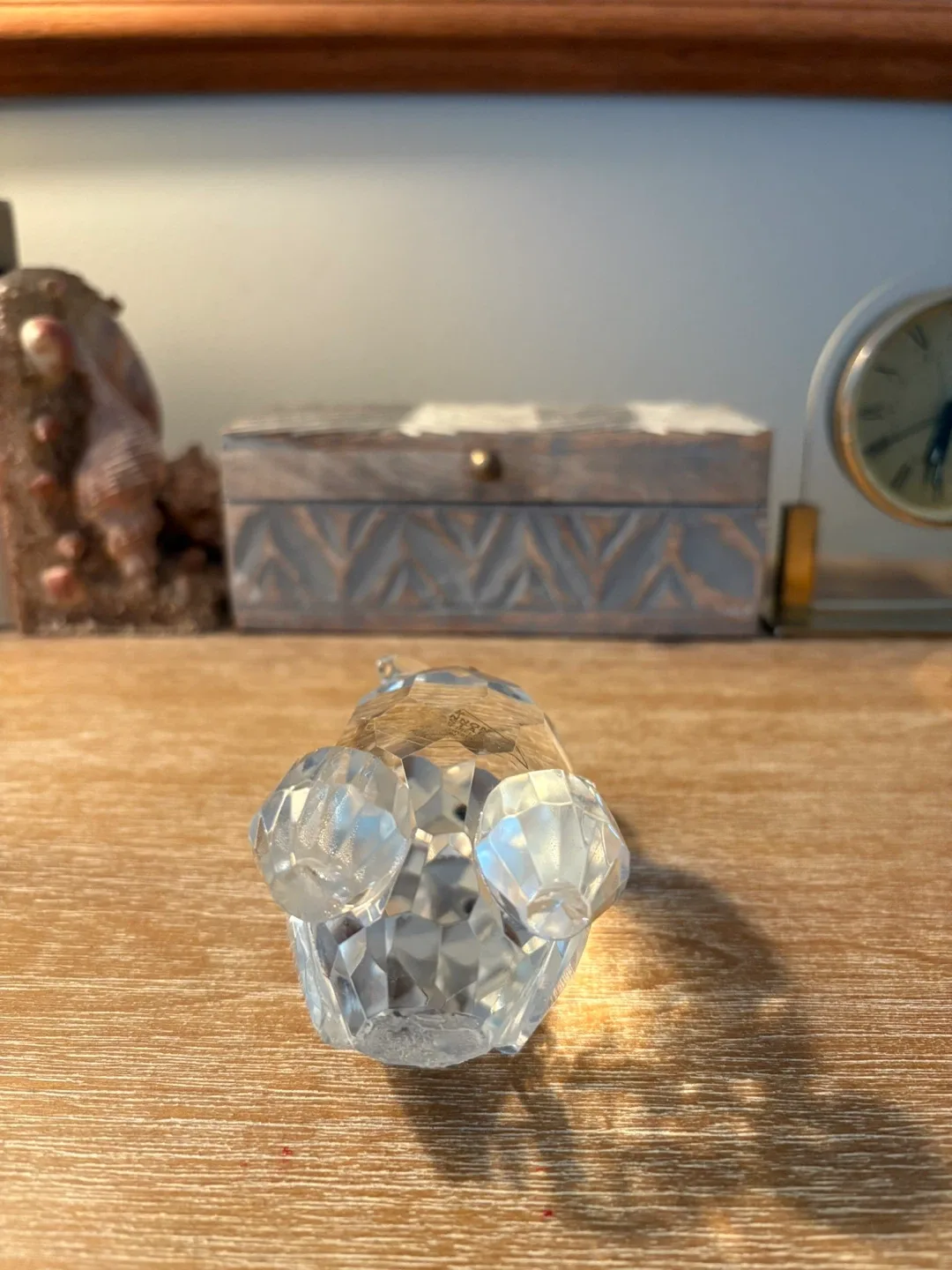 Shannon Crystal Penguin Figurine image indicator(5)