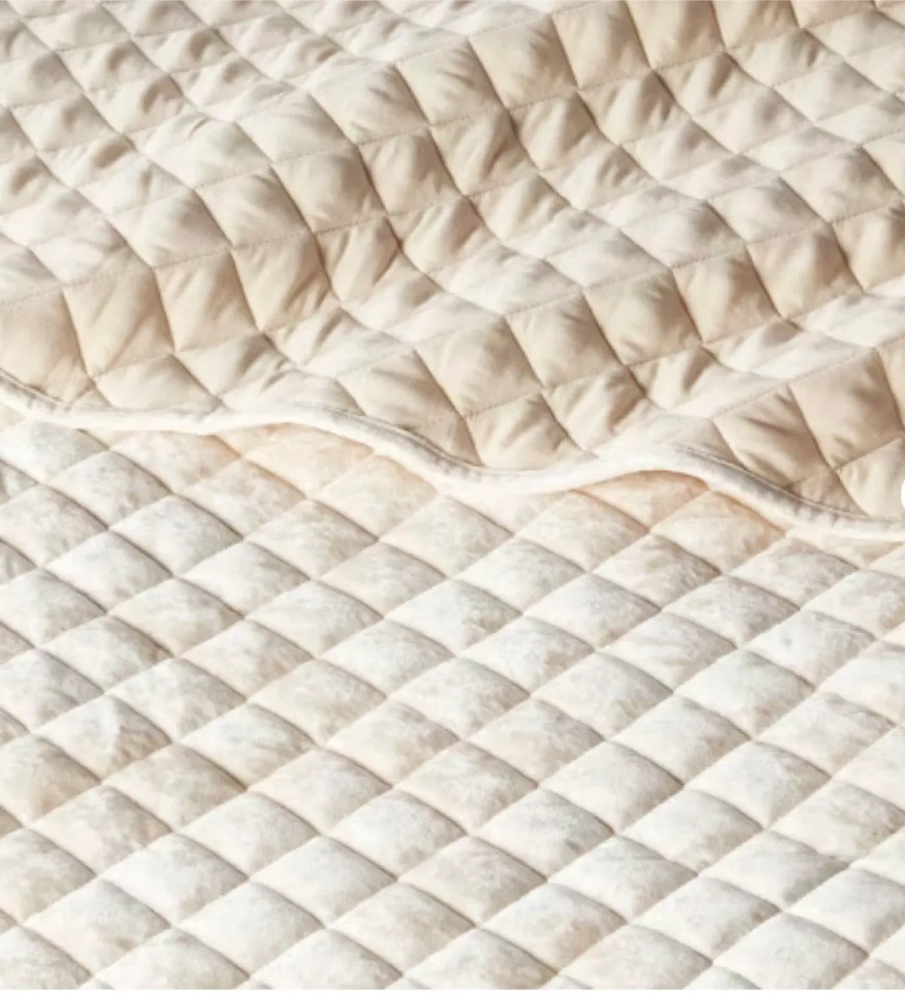 New Threshold King Luxe Diamond Stitch Velvet Quilt image indicator(2)