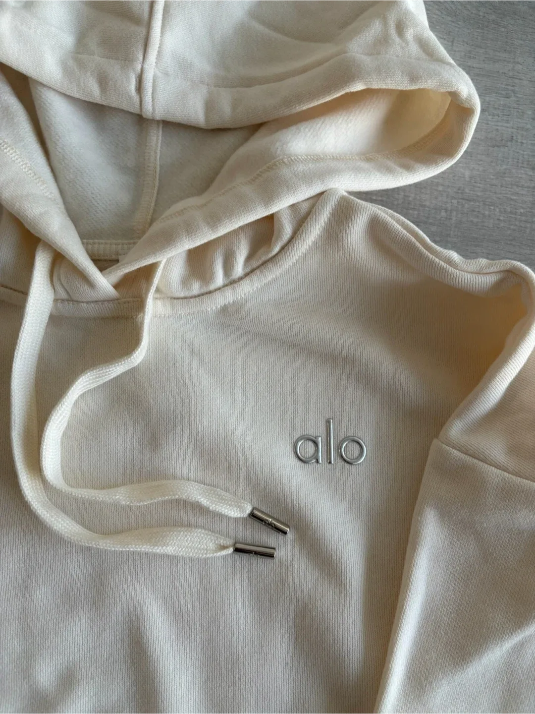 ALO Accolade Hoodie & Sweatpants - Ivory image indicator(4)