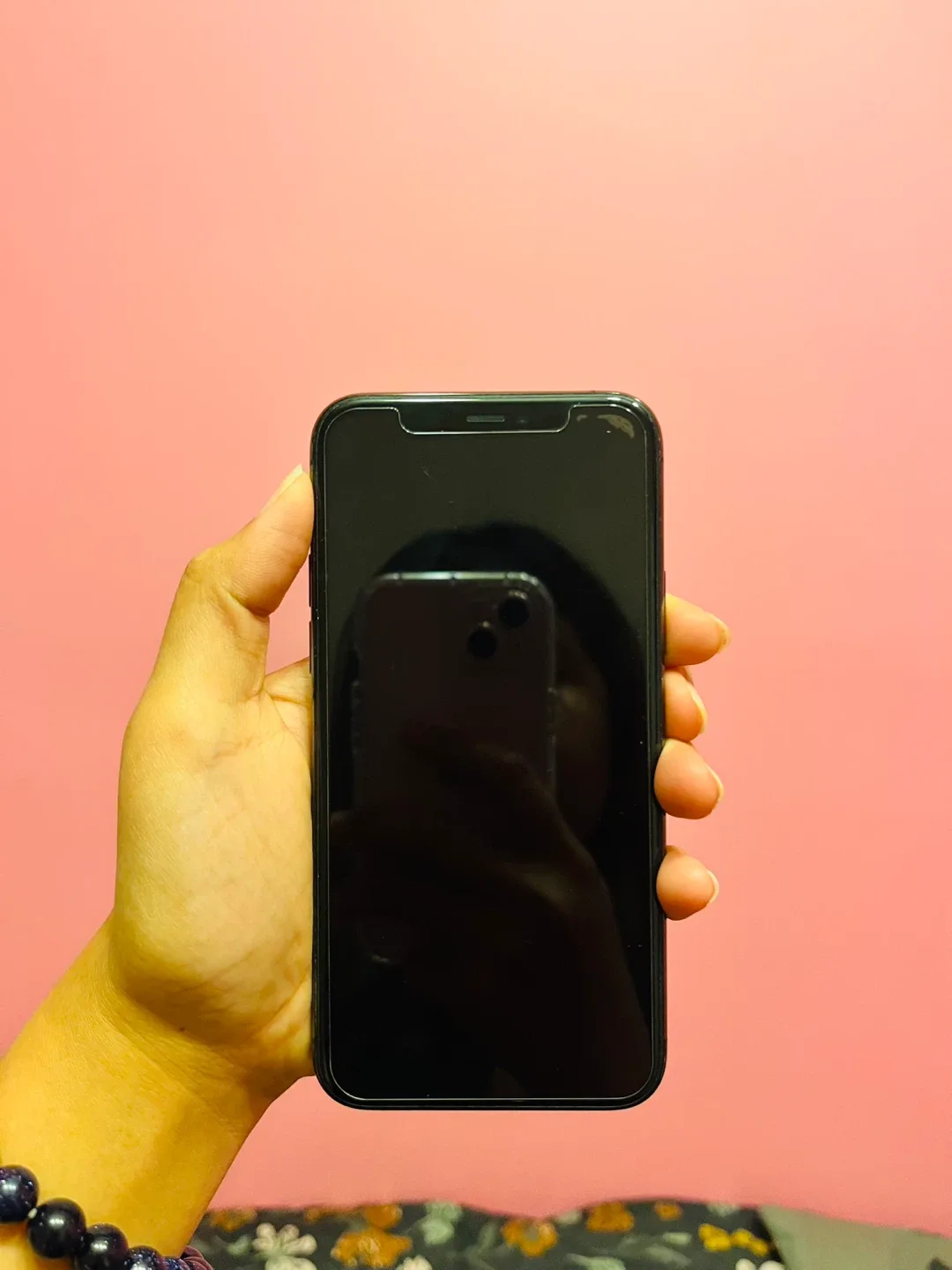 Apple iPhone 11 Pro image indicator(3)