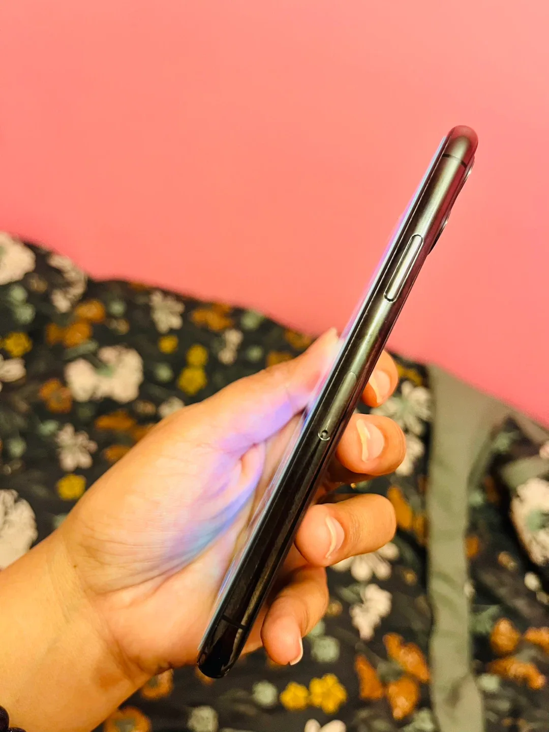 Apple iPhone 11 Pro image indicator(5)