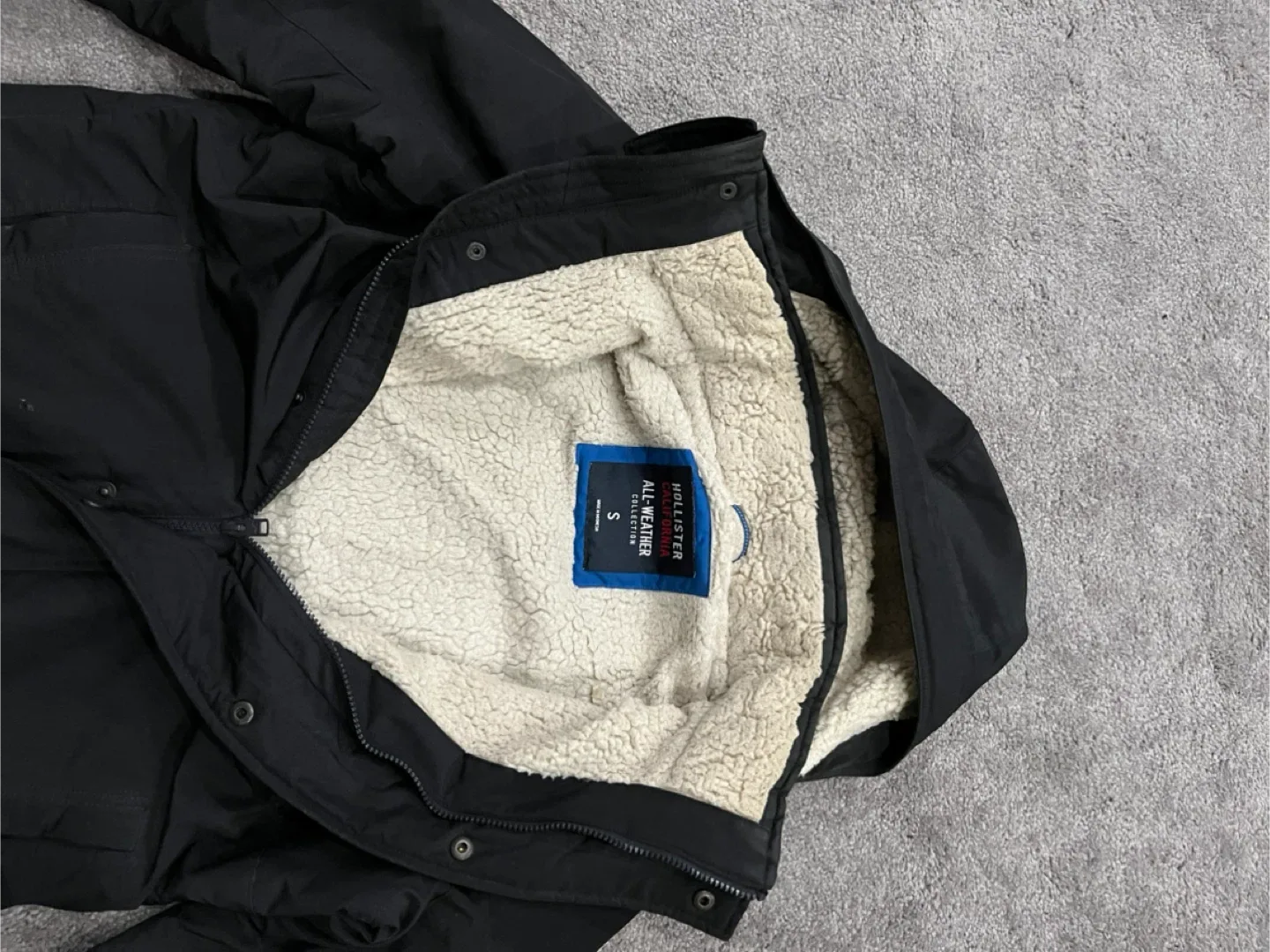 Hollister All Weather Jacket - Size S image indicator(2)