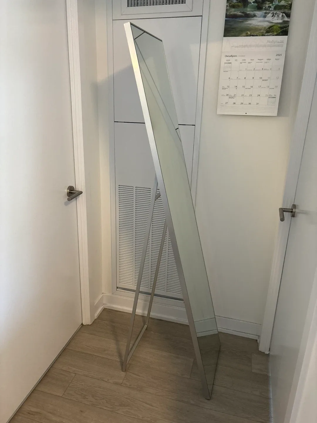 Full Length Mirror with Stand image indicator(2)