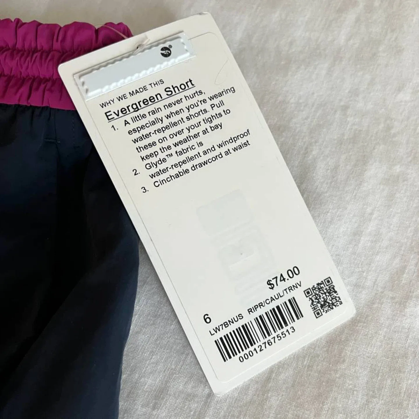 Lululemon Evergreen Short in True Navy - Size 6 BNWT image indicator(3)