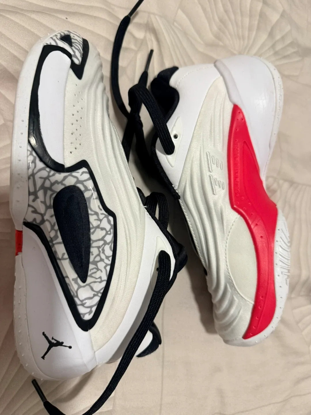 Jordan Basketball Shoes thumbnail