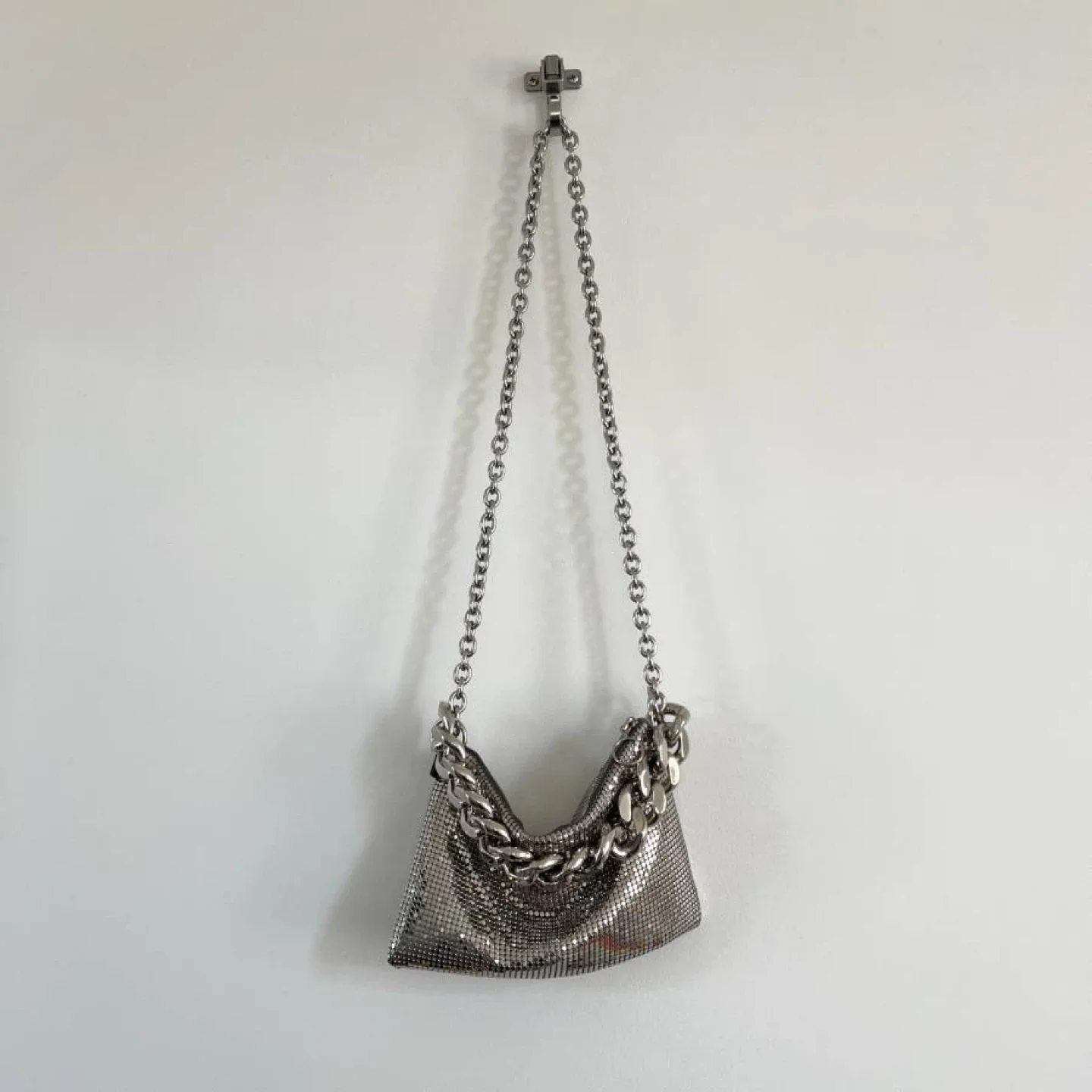 KARA Silver Chainmail Crossbody Purse image indicator(2)