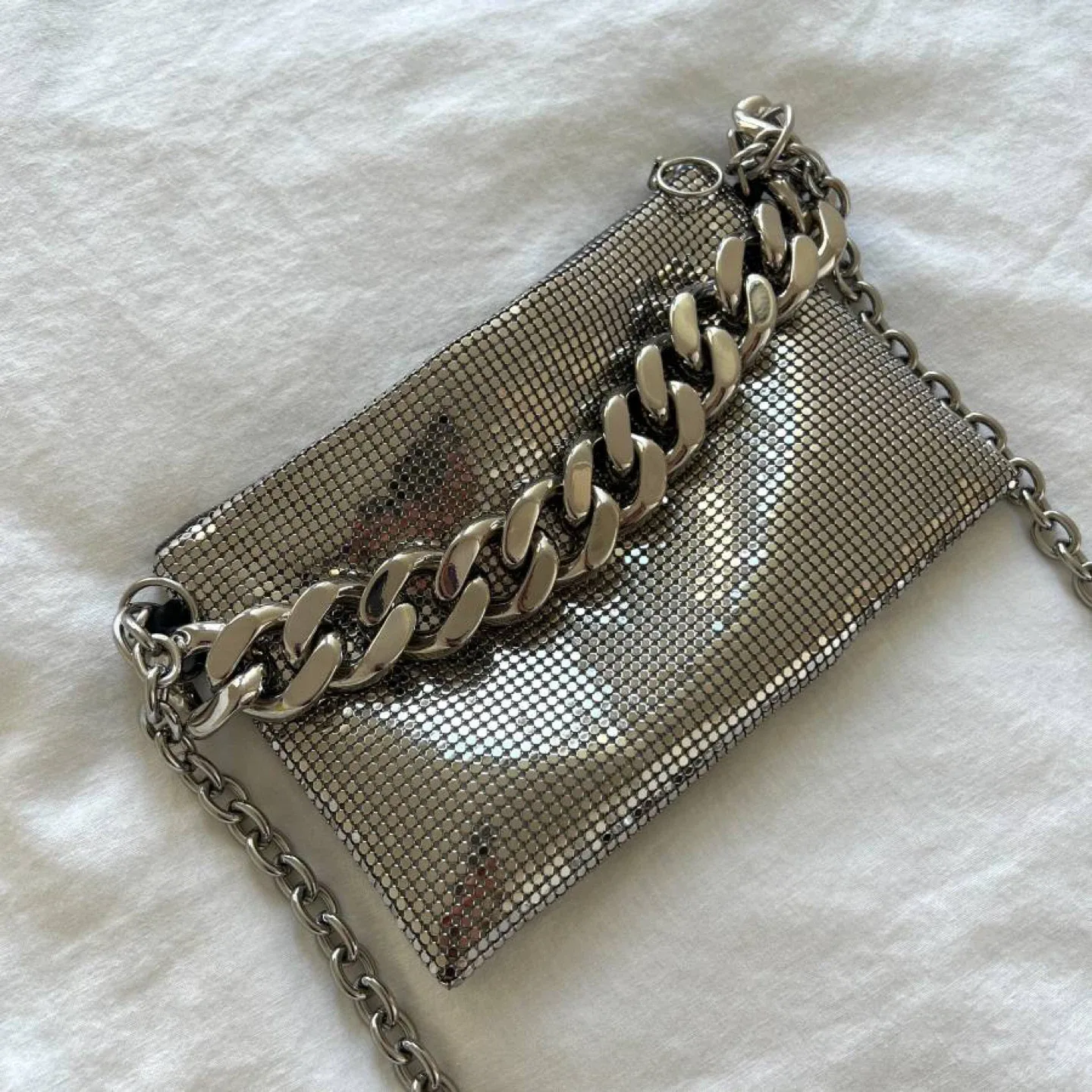 KARA Silver Chainmail Crossbody Purse image indicator(3)