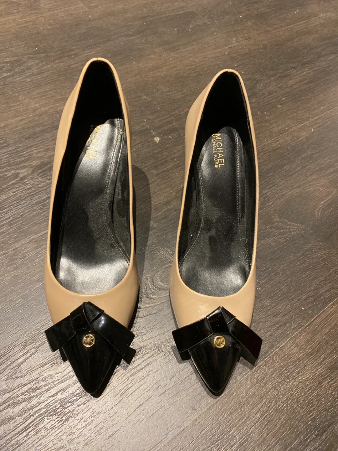 Michael Kors Beige Heels with Bow Detail