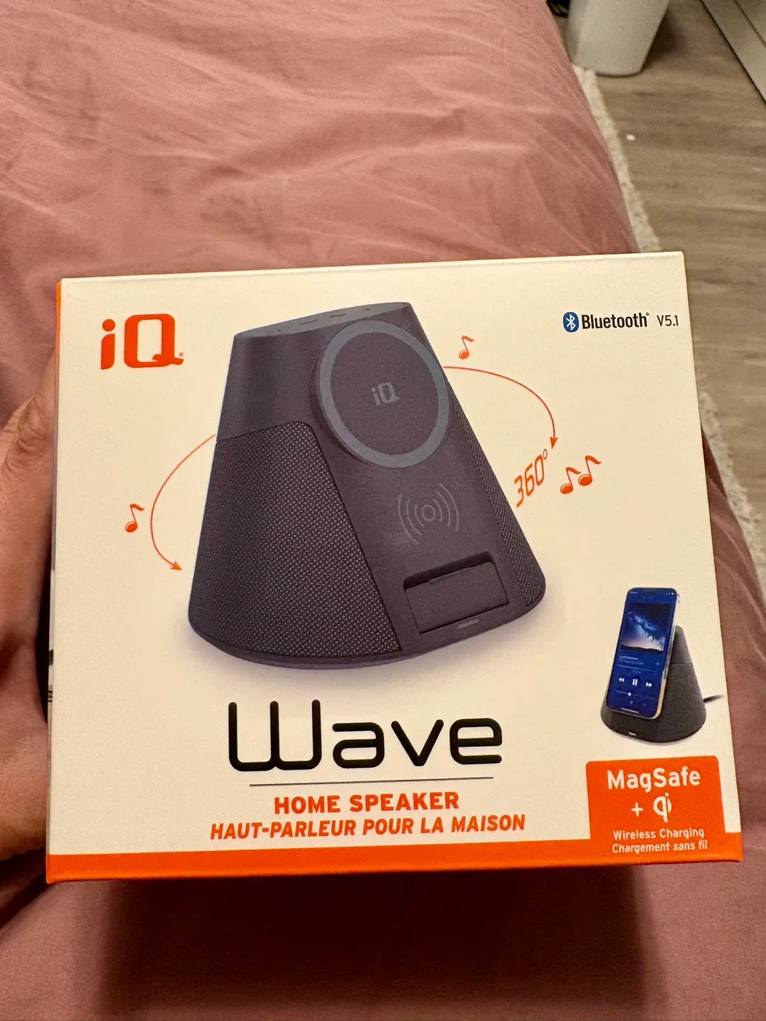 New iQ Wave Home Speaker with MagSafe + Qi Wireless Charging thumbnail