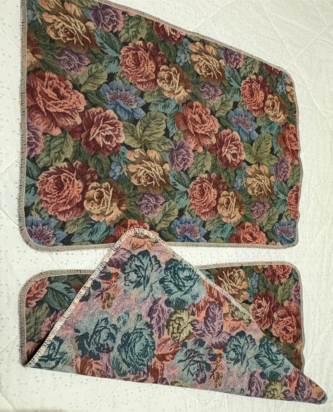 Vintage Chair Tapestry Design Covers image indicator(2)