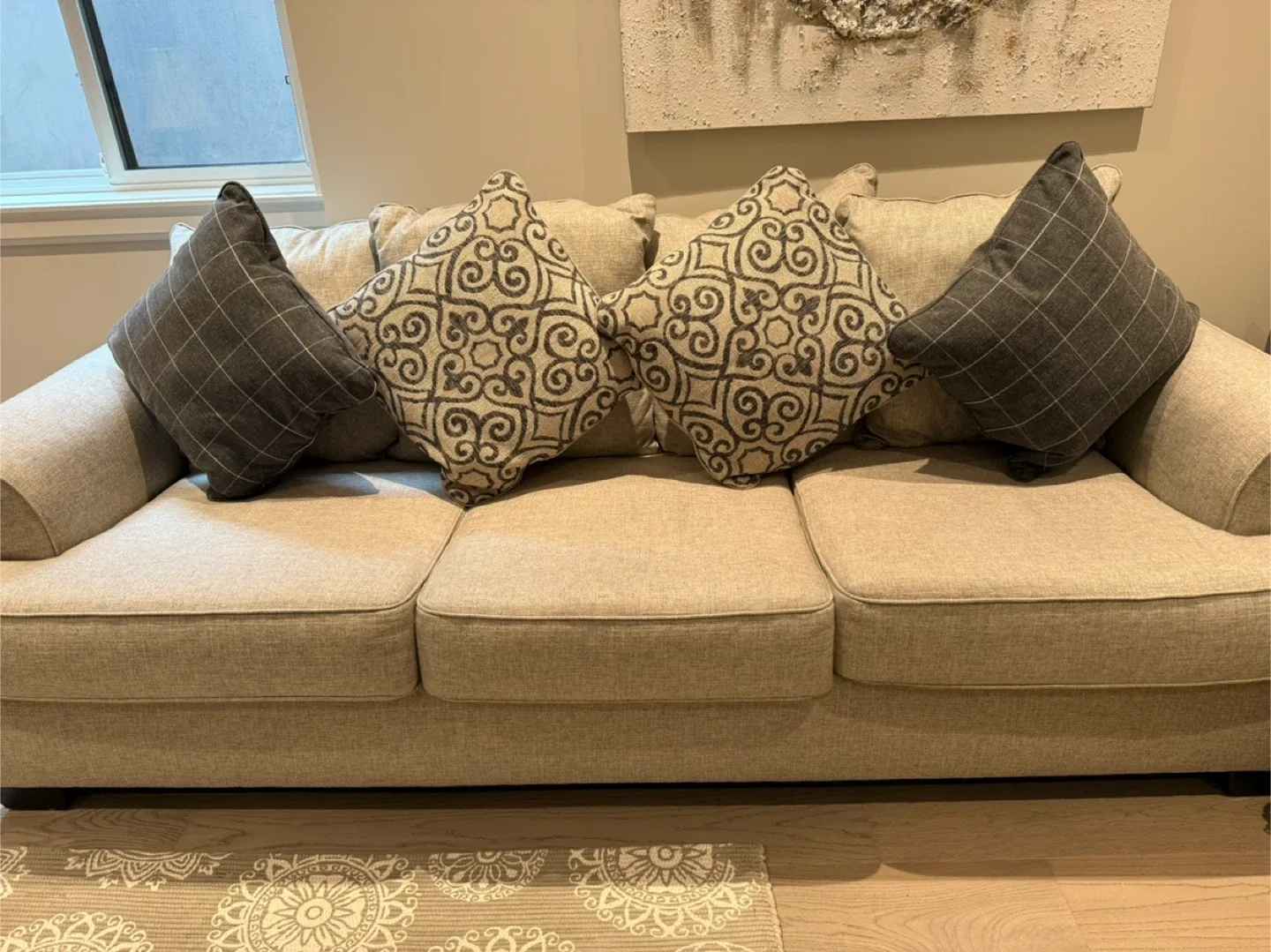 Sofa with Decorative Throw Pillows - Set of 4 image indicator(5)