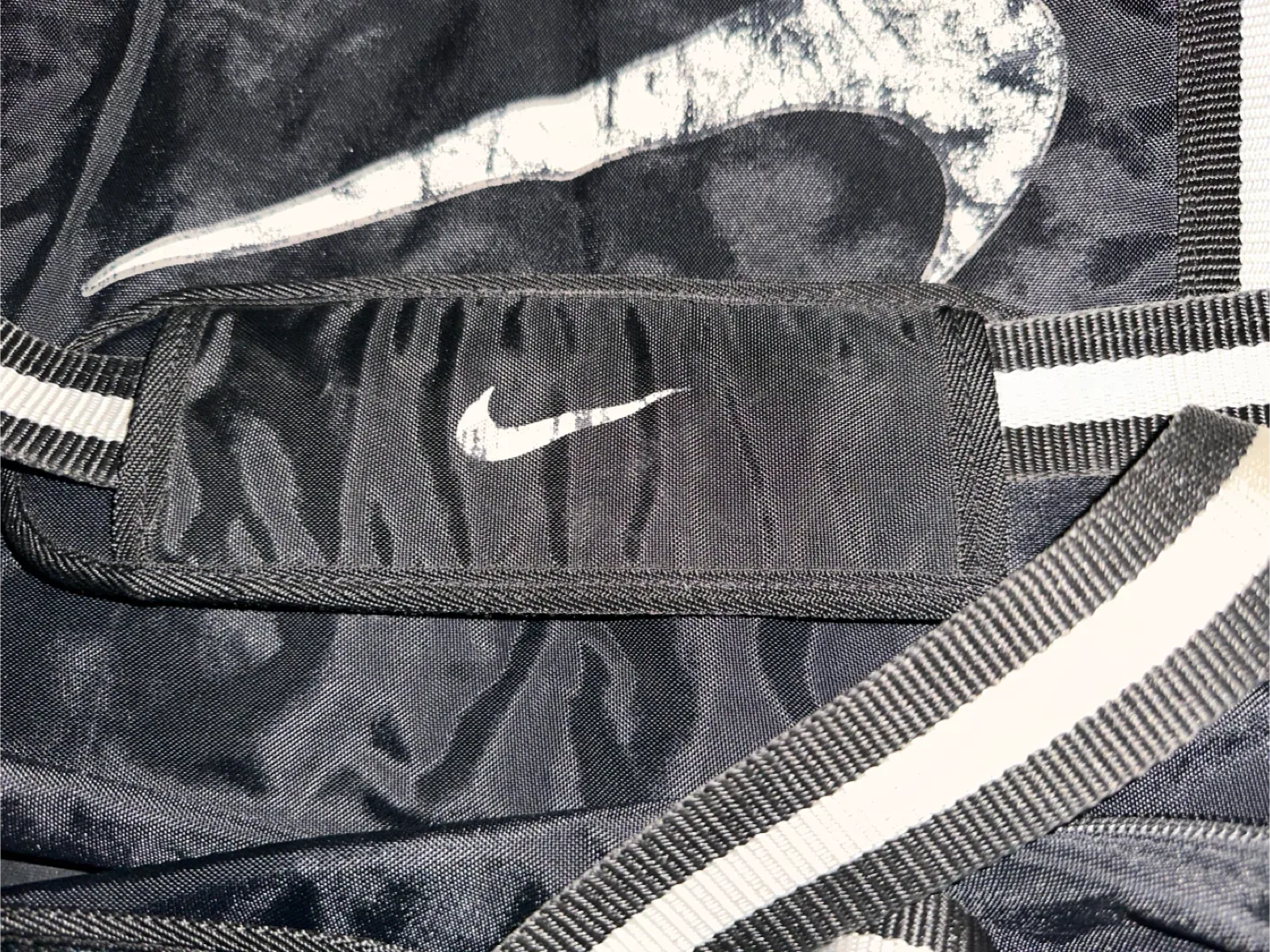 Nike Black Duffle Bag image indicator(3)