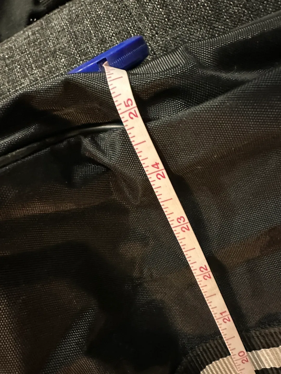Nike Black Duffle Bag image indicator(9)