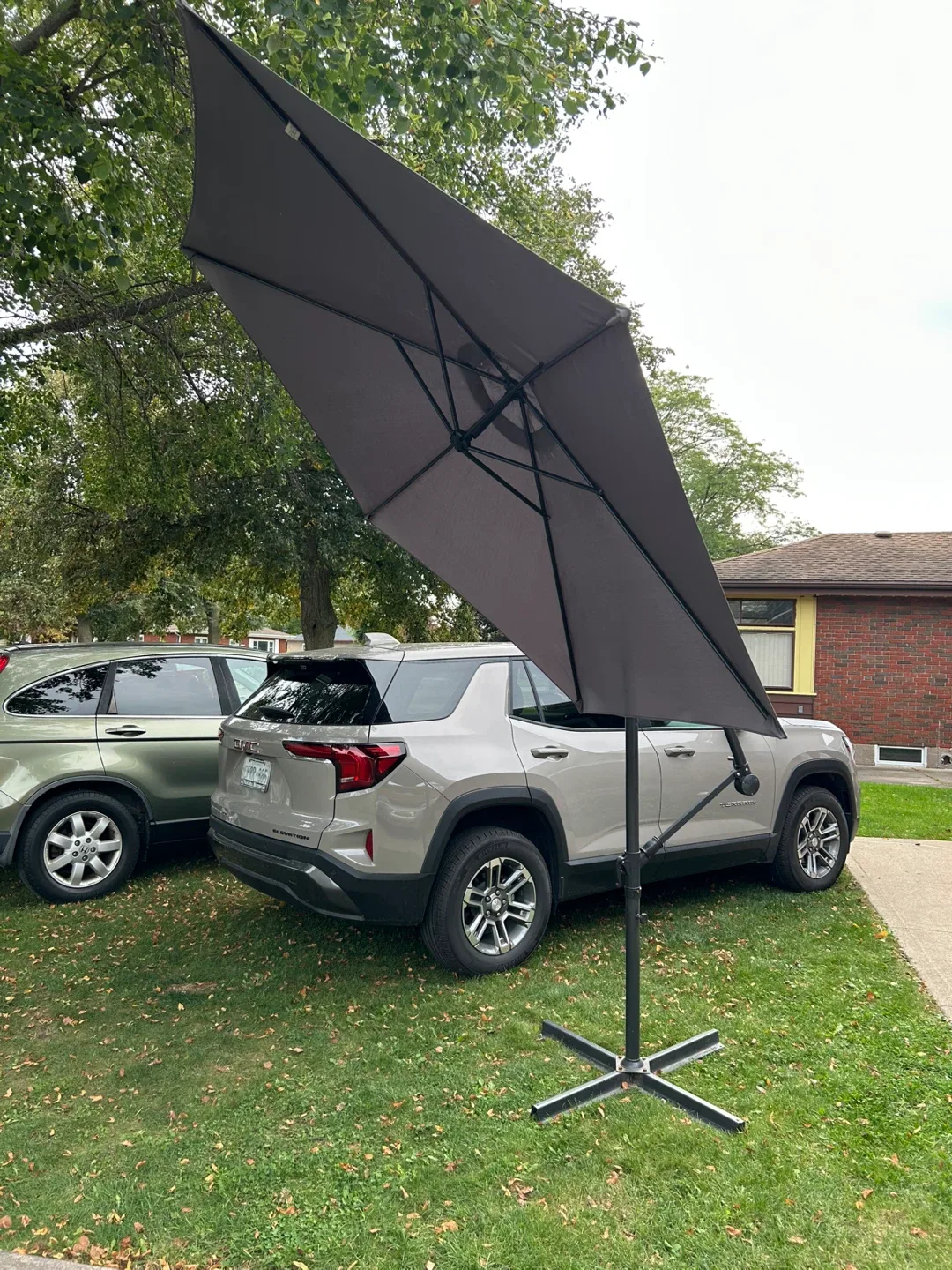 Grey Outdoor Cantilever Patio Umbrella image indicator(3)