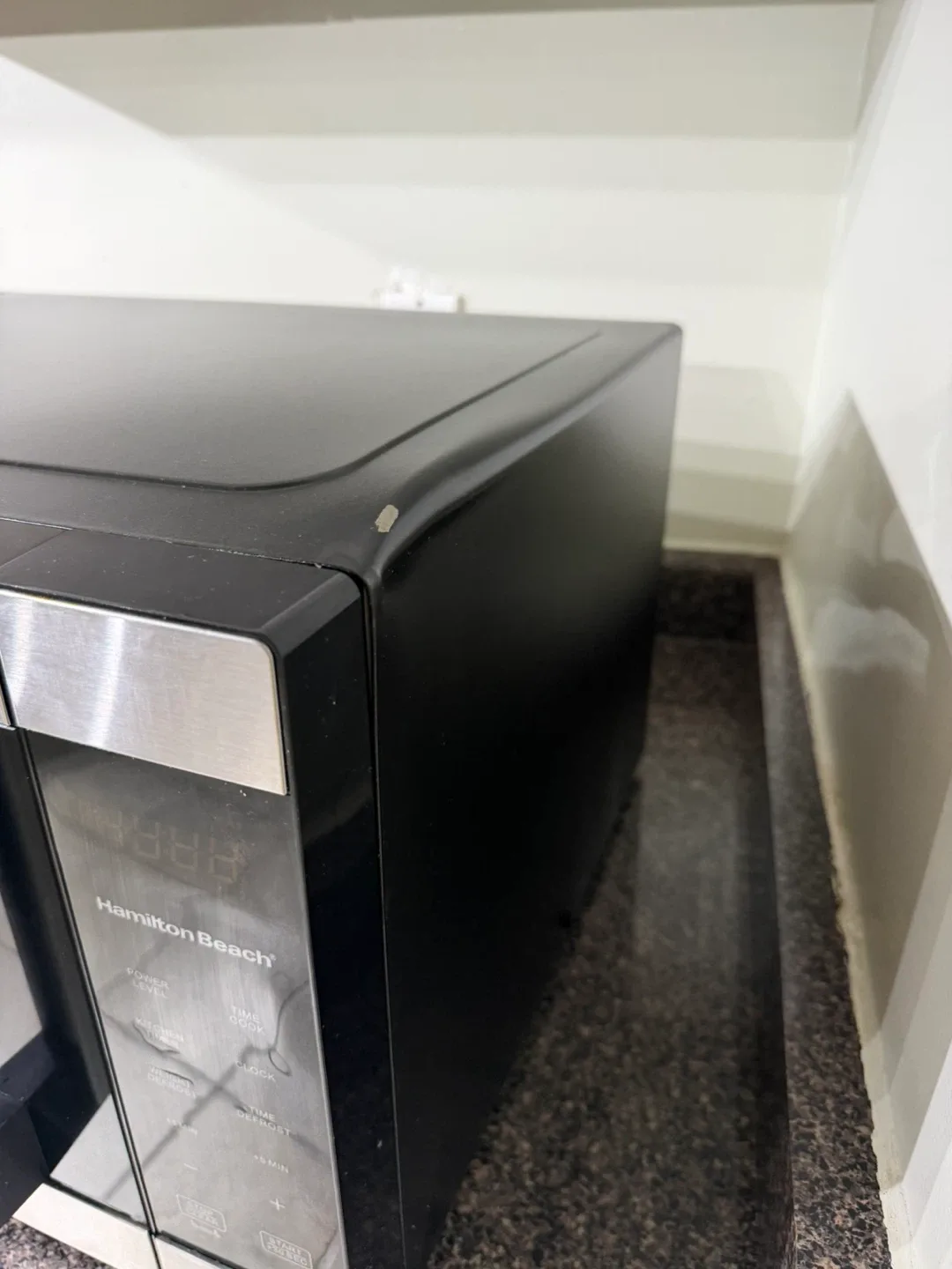 Hamilton Beach Microwave - Great Condition! image indicator(2)