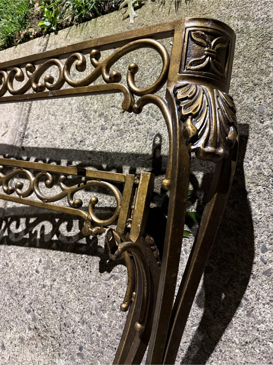 Ornate Metal Table Base - Gold Color - photo 3