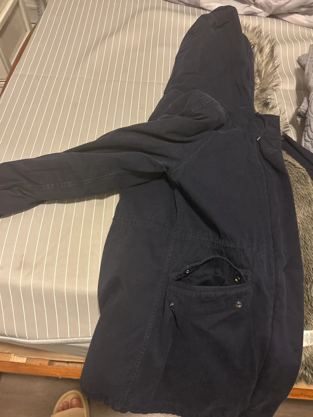 Community Parka - Size Small image indicator(4)