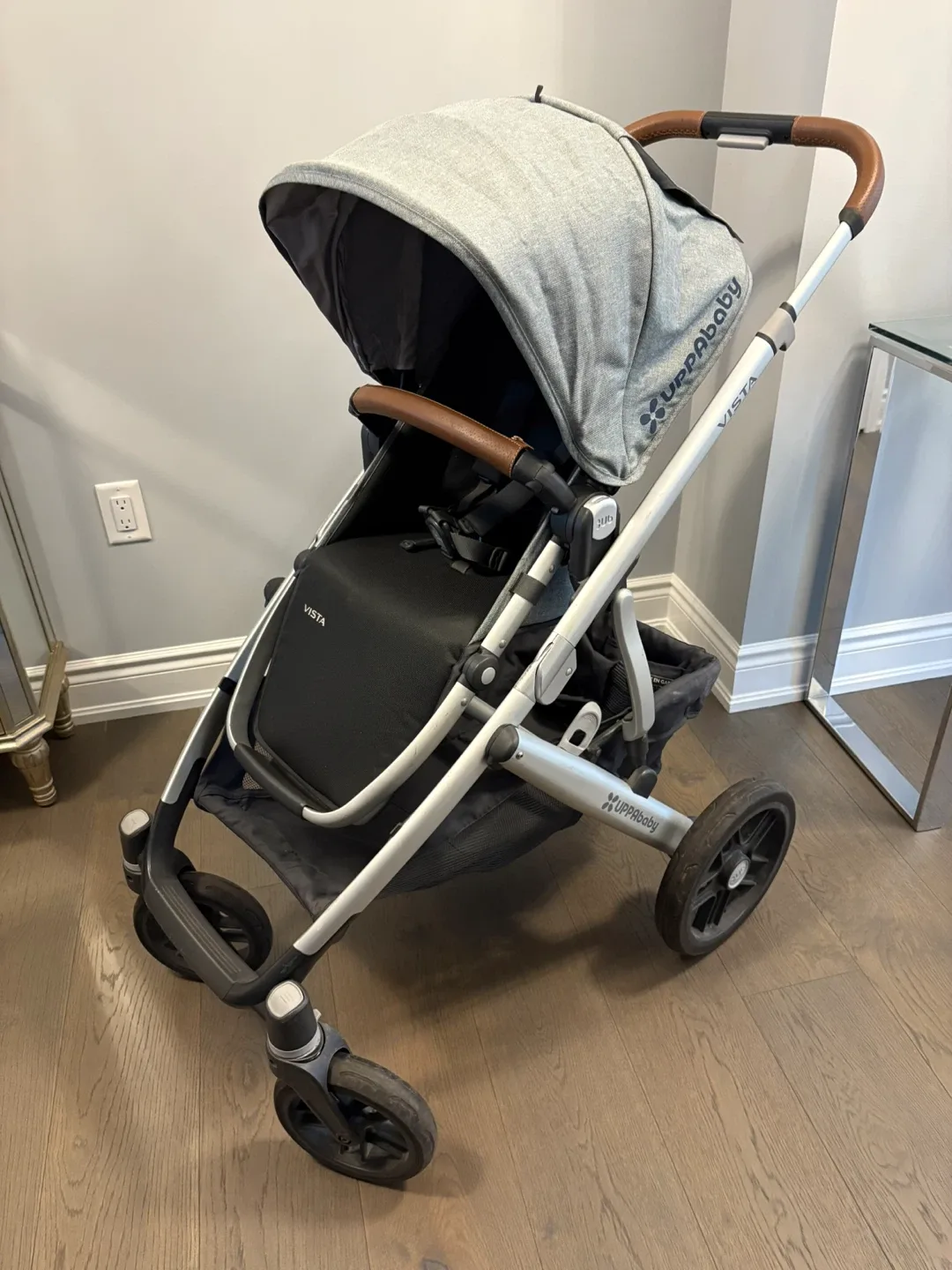 2021 Uppababy Gregory v2 vista stroller EUC image indicator(3)