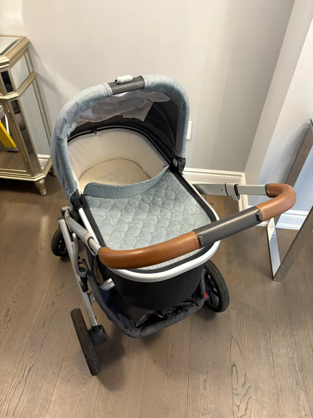 2021 Uppababy Gregory v2 vista stroller EUC image indicator(10)