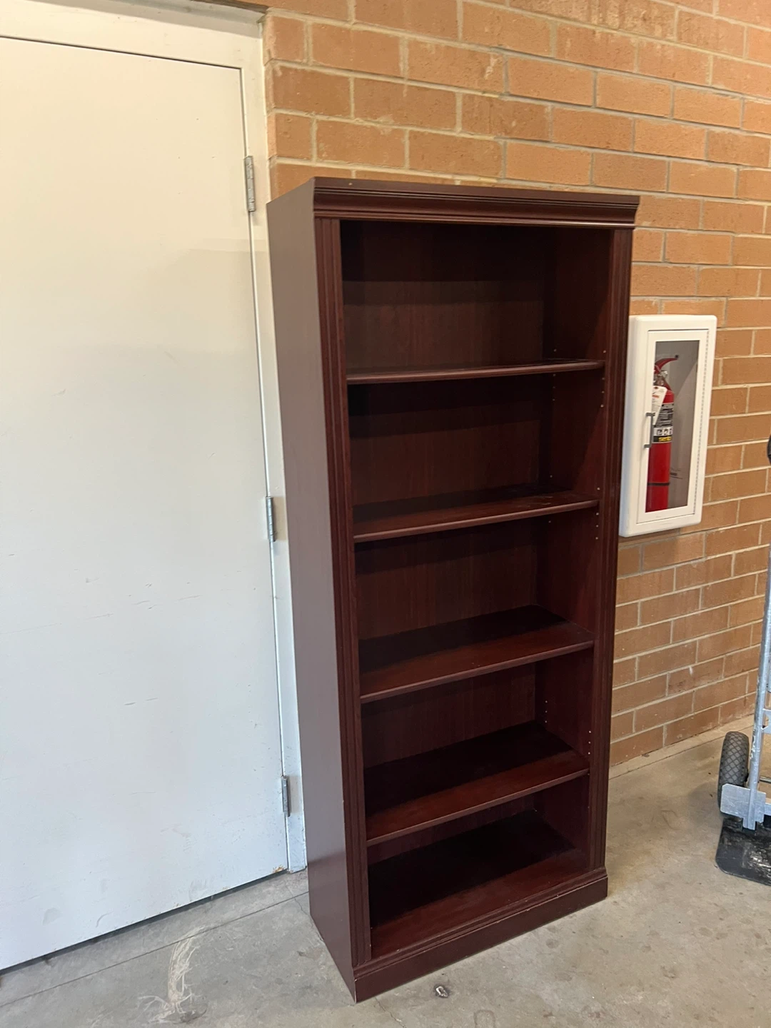 Bookcase - photo 2