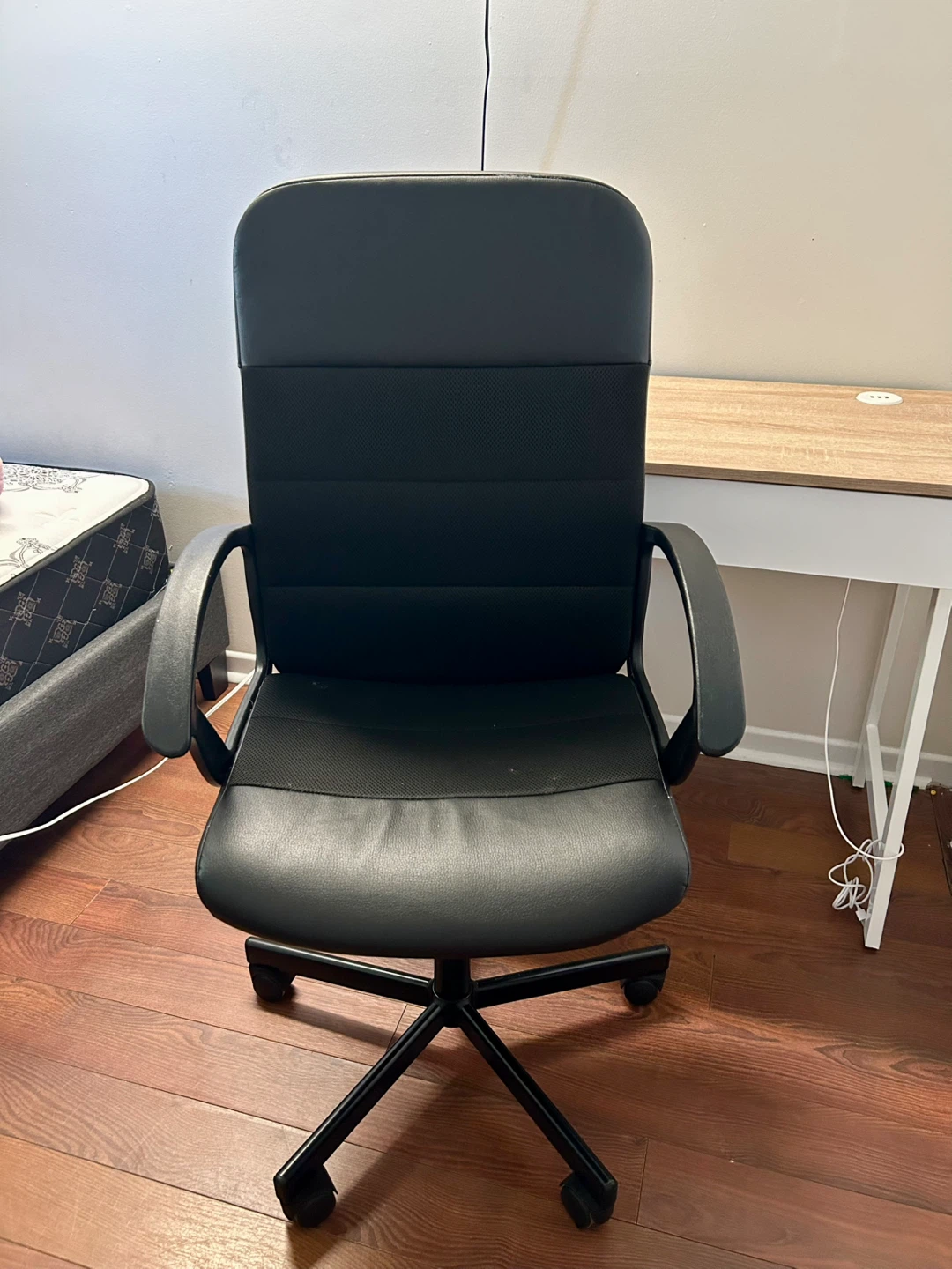 Black Office Chair & computer table Set - photo 3