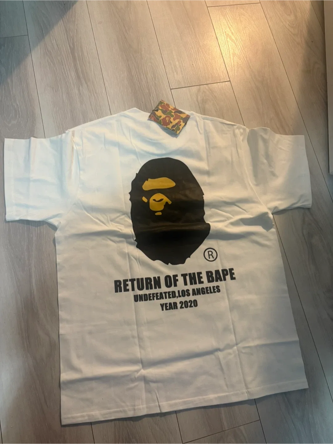 New BAPE x Undefeated Return of BAPE Tee - M image indicator(4)