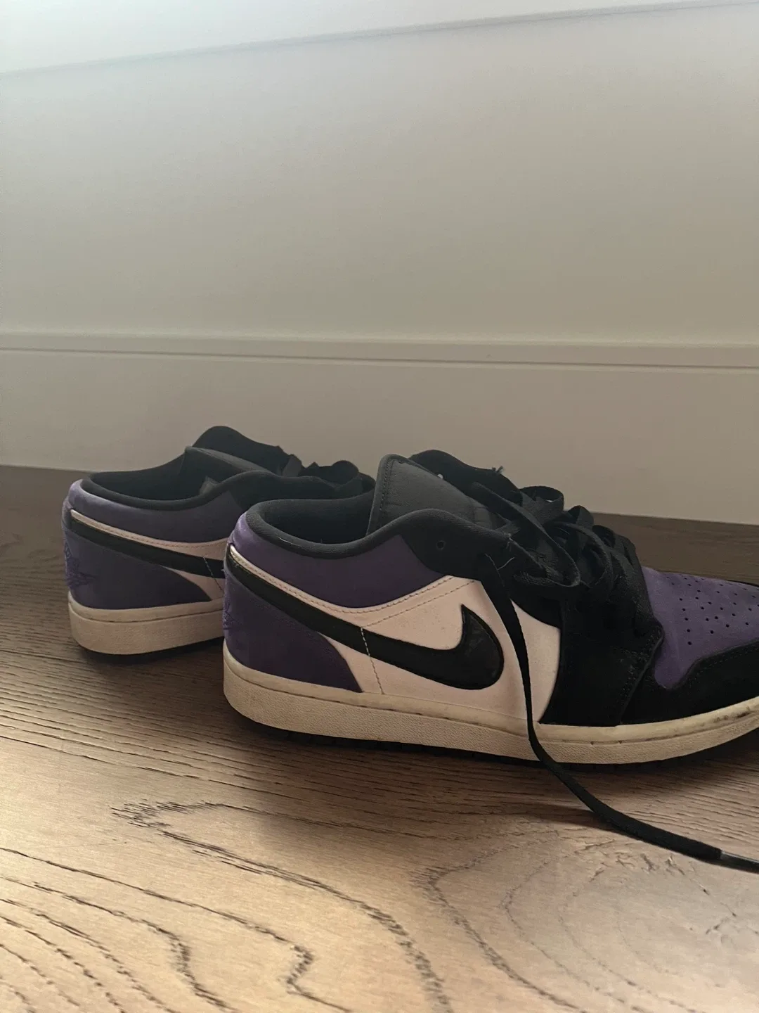 Nike Air Jordan 1 Low Purple US 8 image indicator(2)