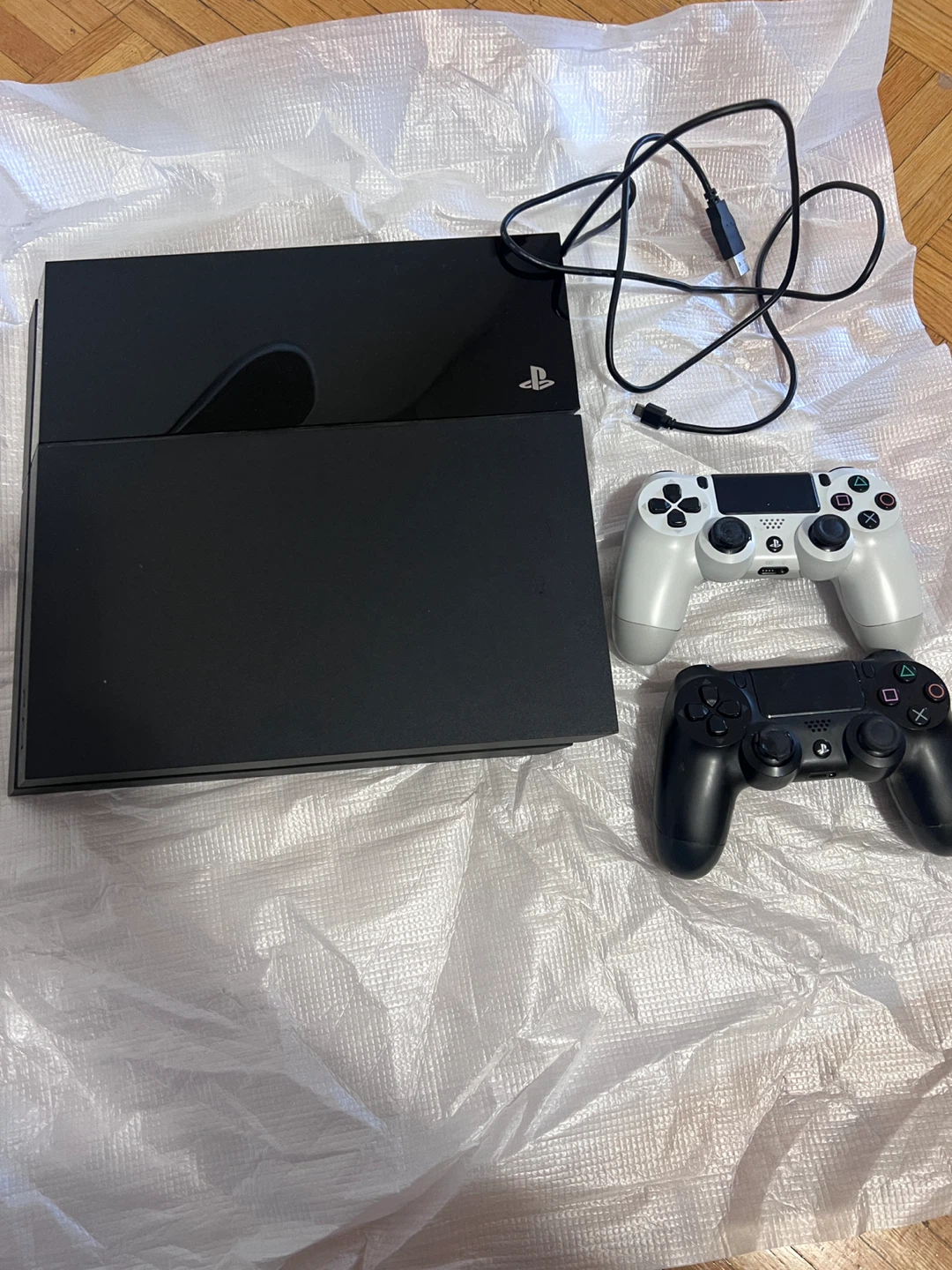 PlayStation 4 with 2 Controllers