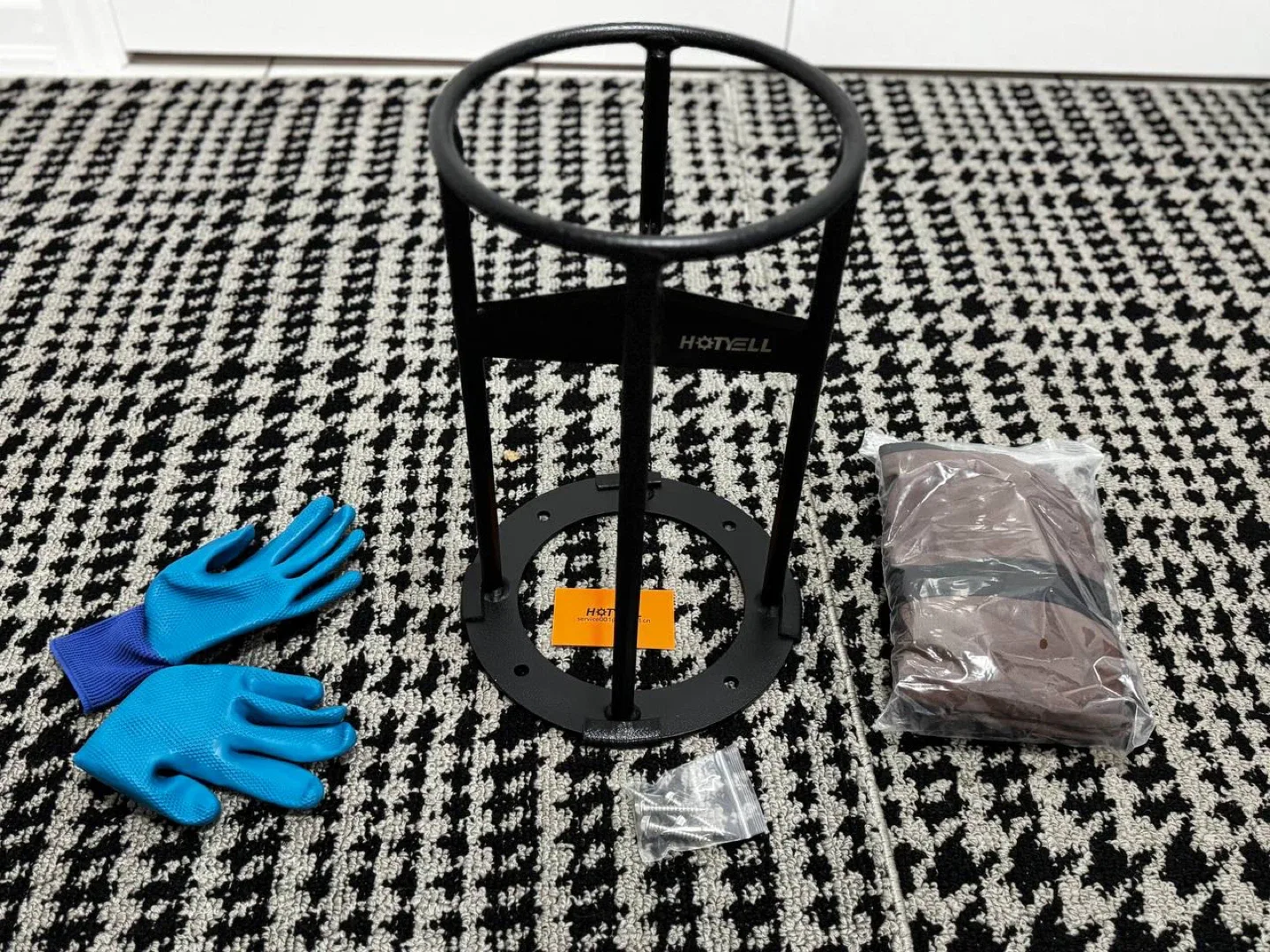 HOTYELL Firewood Splitter – Brand New thumbnail