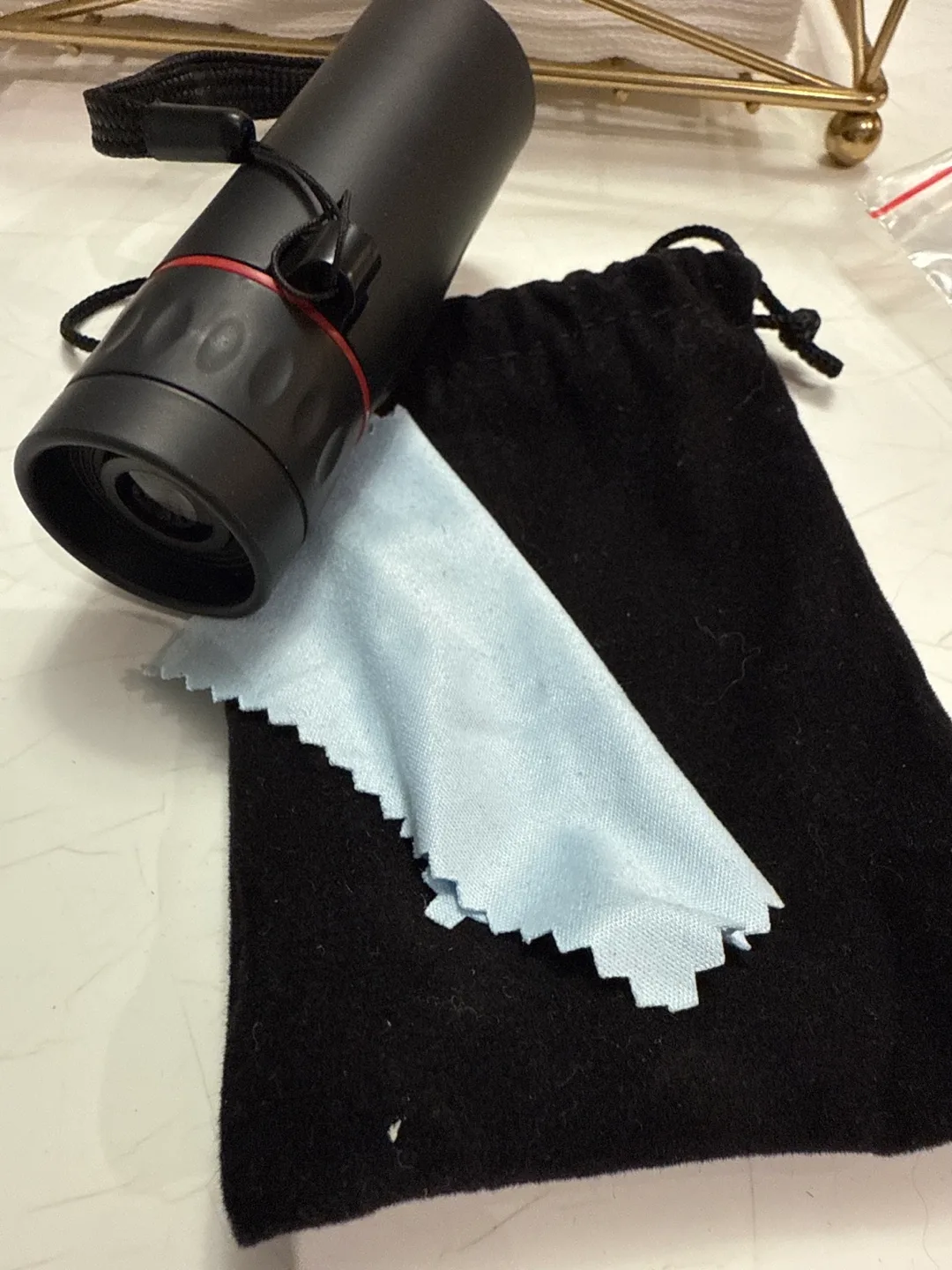Monocular Telescope with Carrying Pouch thumbnail
