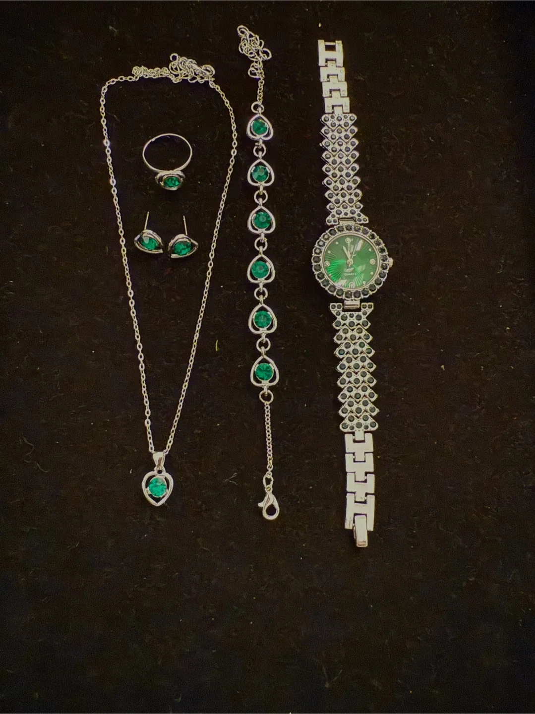Emerald Green Jewellery Set image indicator(6)