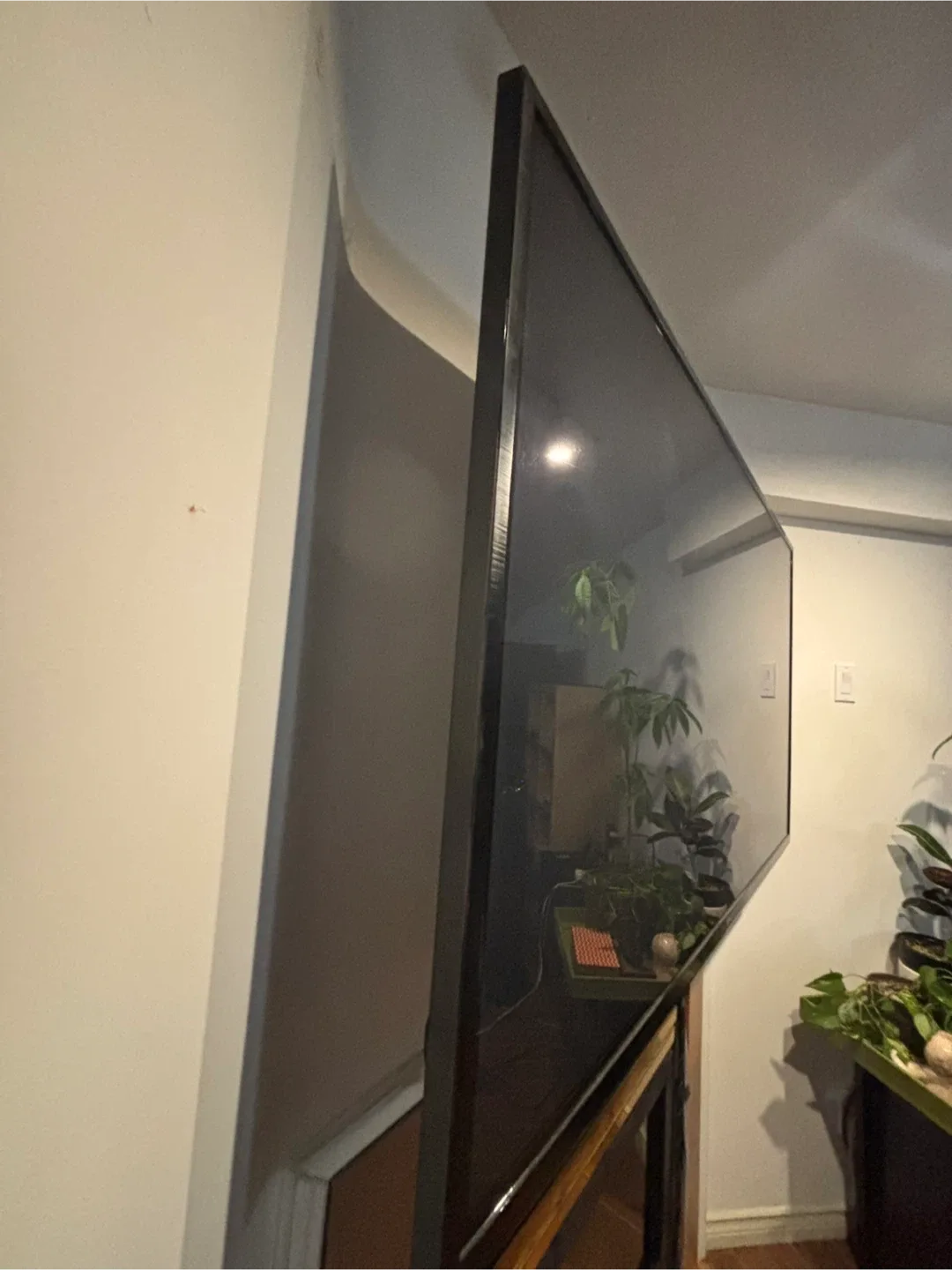 PENDING PICK UP Big screen LG TV with Apple TV image indicator(2)