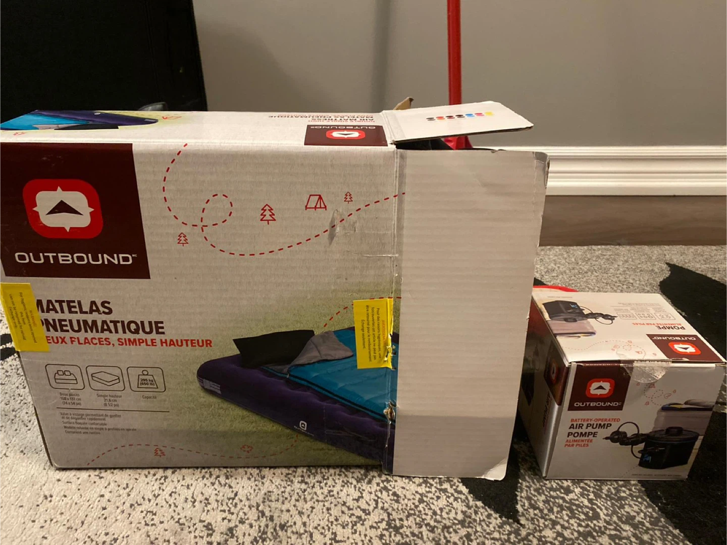 Air Mattress with Battery Pump - Like New! - photo 3