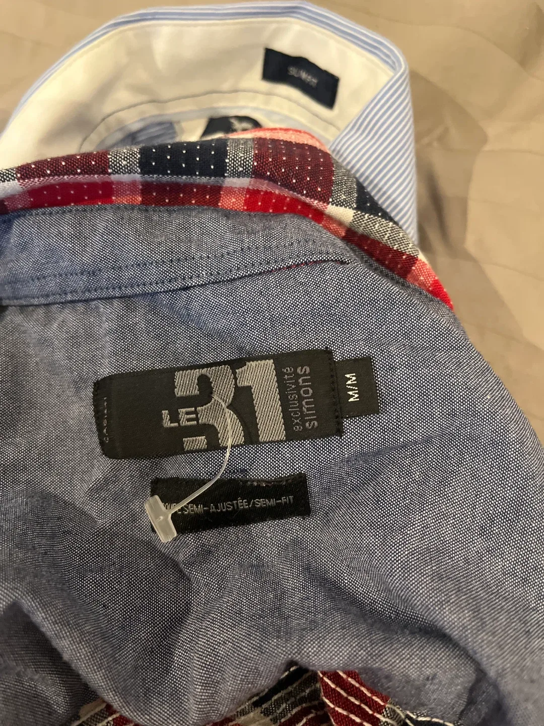 Men's Assorted Dress Shirts - Sizes XS to M image indicator(3)