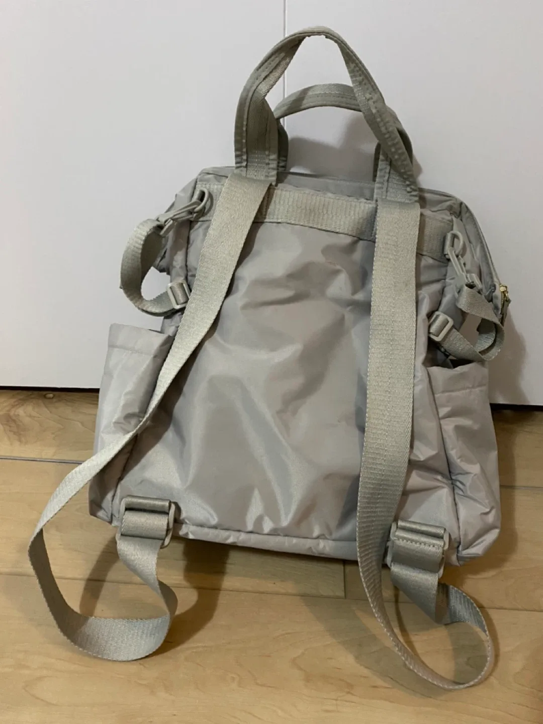 Diaper Bag (Grey) image indicator(2)