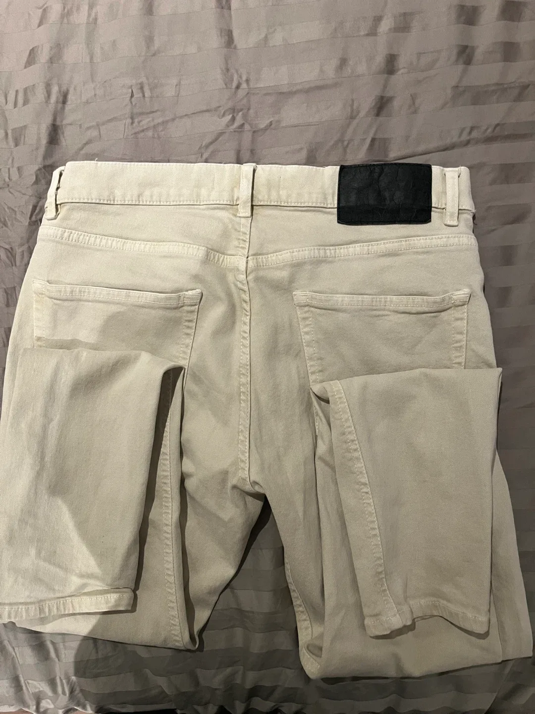 Zara Men's Beige Jeans, Size 32 image indicator(2)